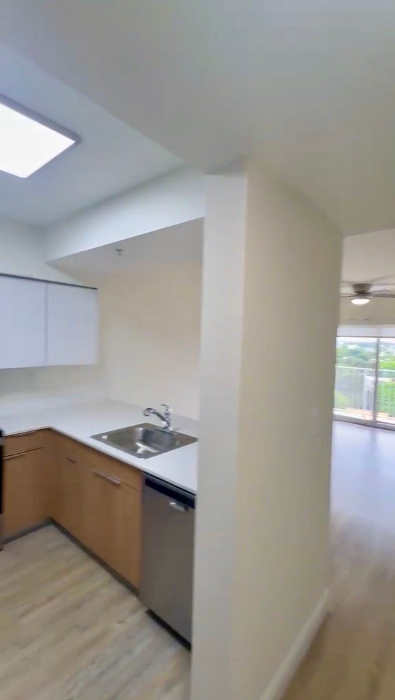 Renta Especial .:$2.100 Apto. 1h, 1.5 b 1p.   Miami. · $ 2.171 · Thays León  | Asesora Inmobiliaria 13