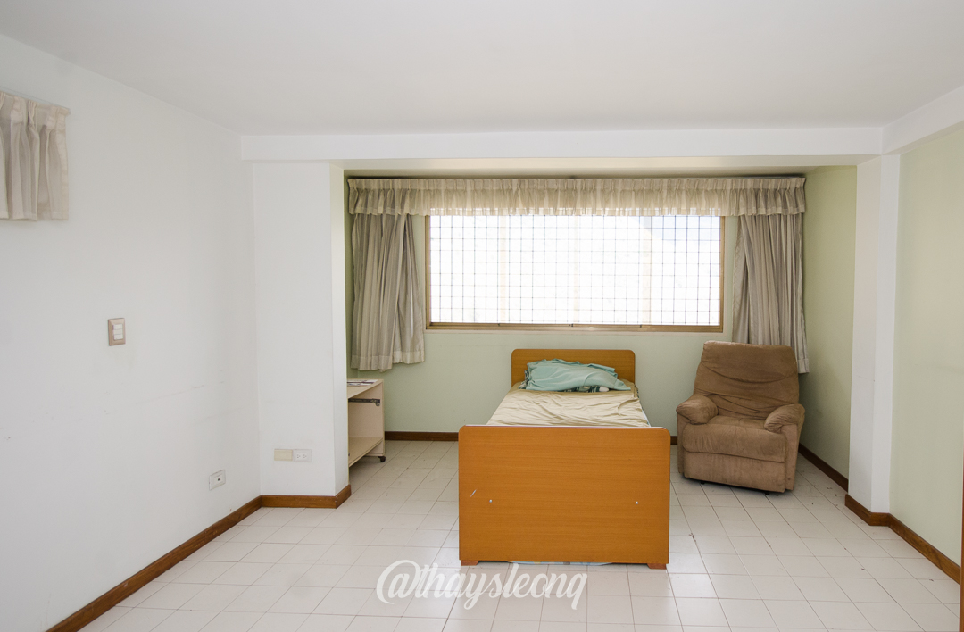 Casa de 4 niveles , con vista al Ávila en Urb. Miranda, Caracas. (Tanque de agua 15mil Ltrs.) · $ 275.000 · Thays León | Asesora Inmobiliaria 18