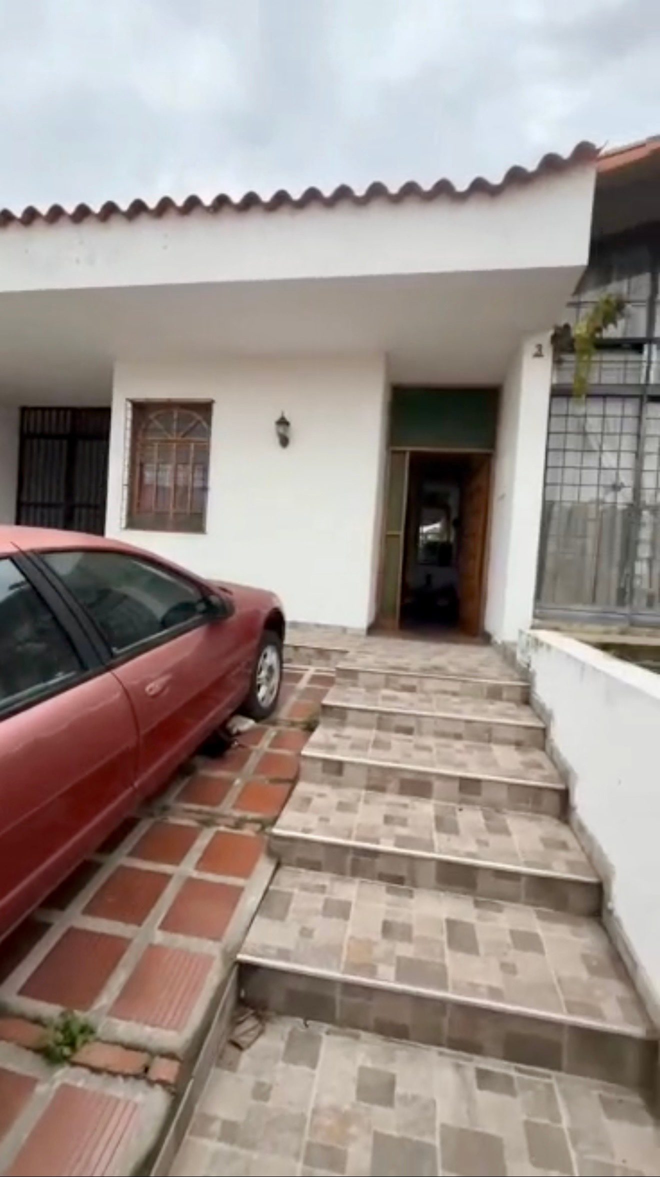 Amplia y versátil casa en venta – Urbanización Alto Chama, Mérida. Vzla. M6-41 · $ 180.000 · Thays León | Asesora Inmobiliaria 15