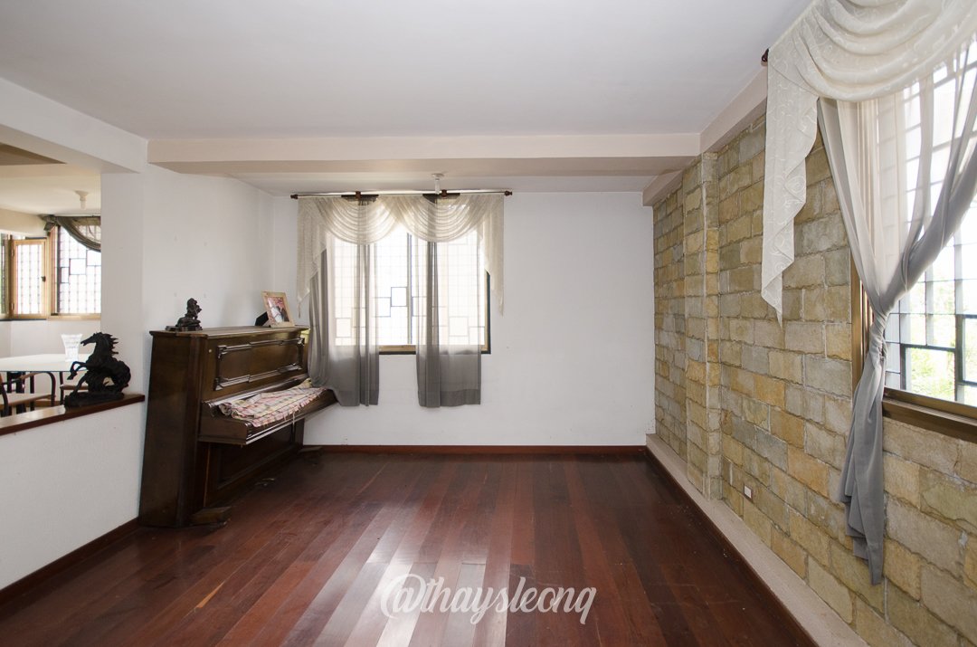 Casa de 4 niveles , con vista al Ávila en Urb. Miranda, Caracas. (Tanque de agua 15mil Ltrs.) · $ 275.000 · Thays León | Asesora Inmobiliaria 12
