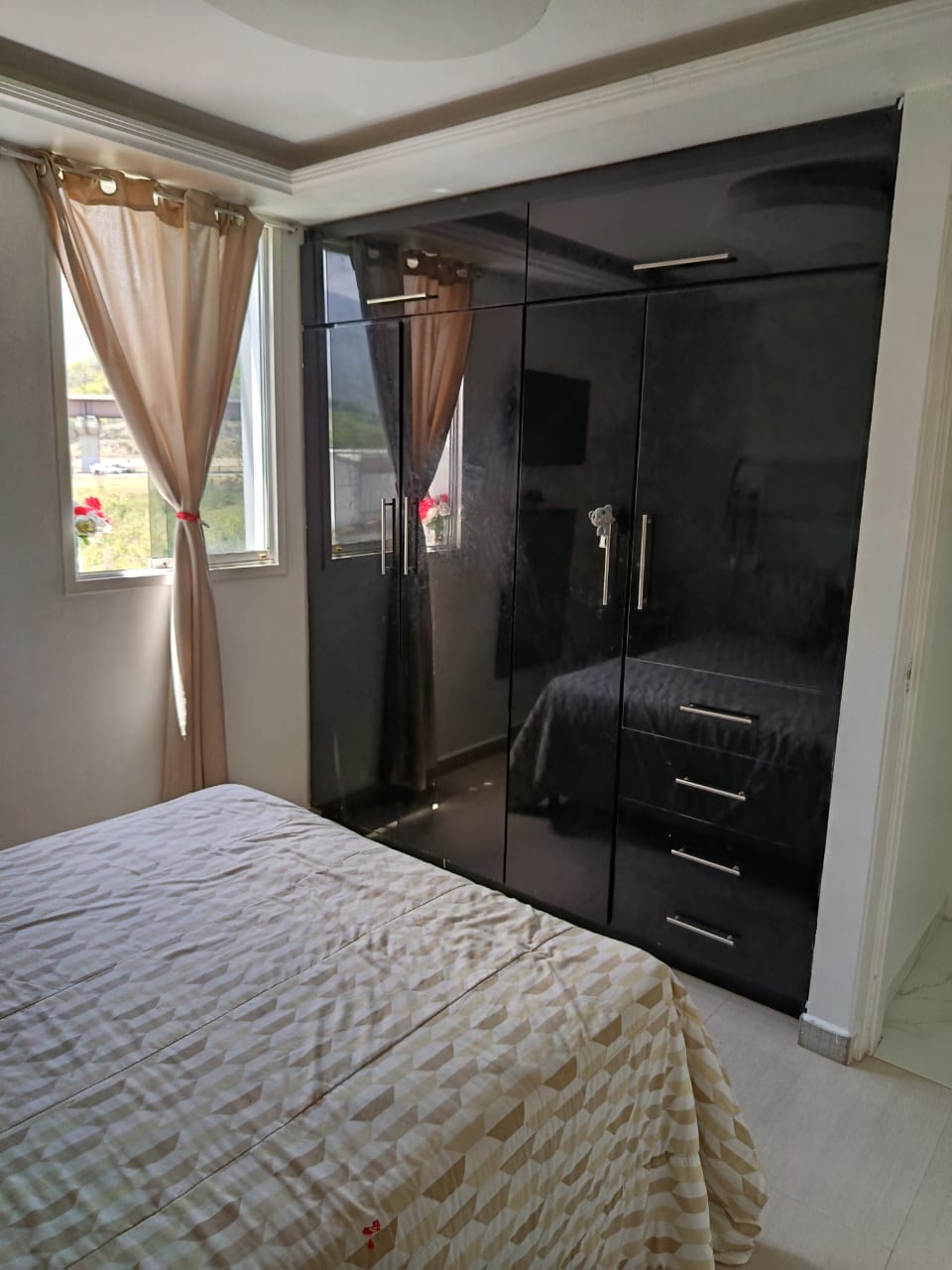 Buenaventura Suites, Penthouse Dúplex  de lujo. Guarenas. Venezuela. · $ 170.000 · Thays León  | Asesora Inmobiliaria 18