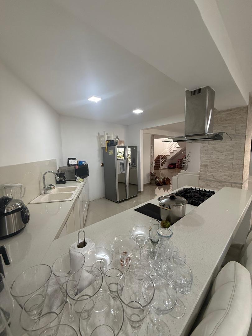 Exclusivo y moderno  Townhouse en La Pedregosa Alta, Mérida. en Mérida, Venezuela - $ 110.000 8