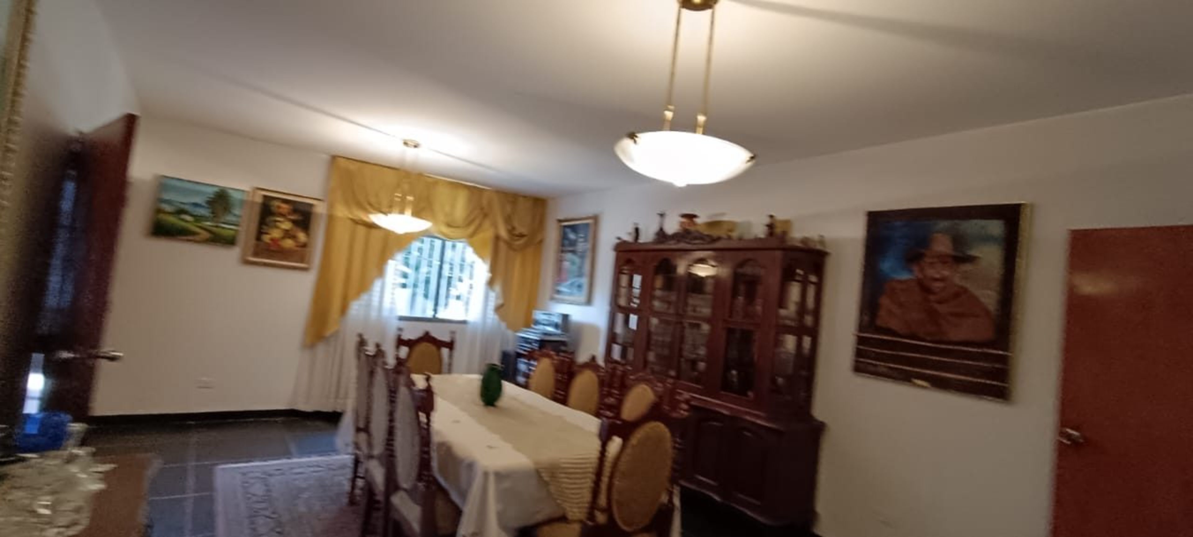 Quinta en Urb. Santa María Sur . de la ciudad de Mérida.   Venezuela   M-723 · $ 160.000 · Thays León  | Asesora Inmobiliaria 4