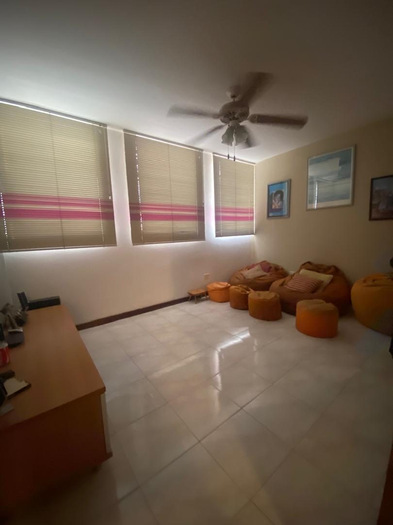 Casa en Venta en Colina de Los Ruices con vista al Ávila, Caracas, (Os), · $ 310.000 · Thays León  | Asesora Inmobiliaria 9