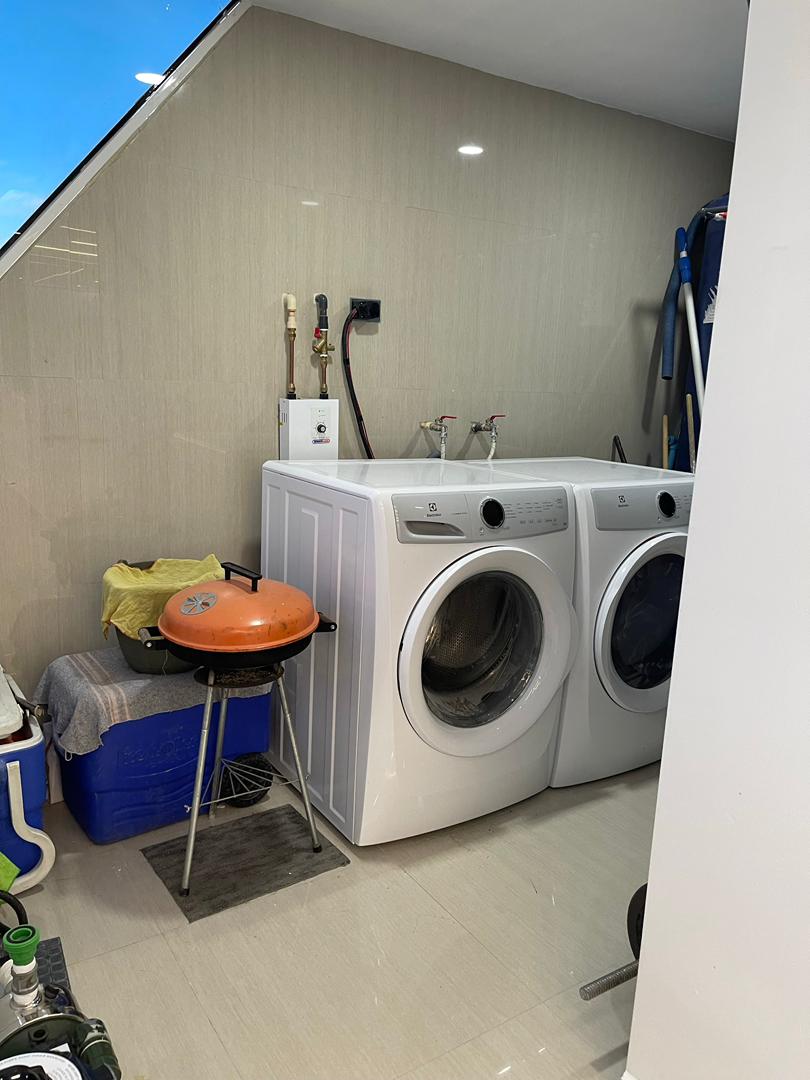 Buenaventura Suites, Penthouse Dúplex  de lujo. Guarenas. Venezuela. · $ 170.000 · Thays León  | Asesora Inmobiliaria 39