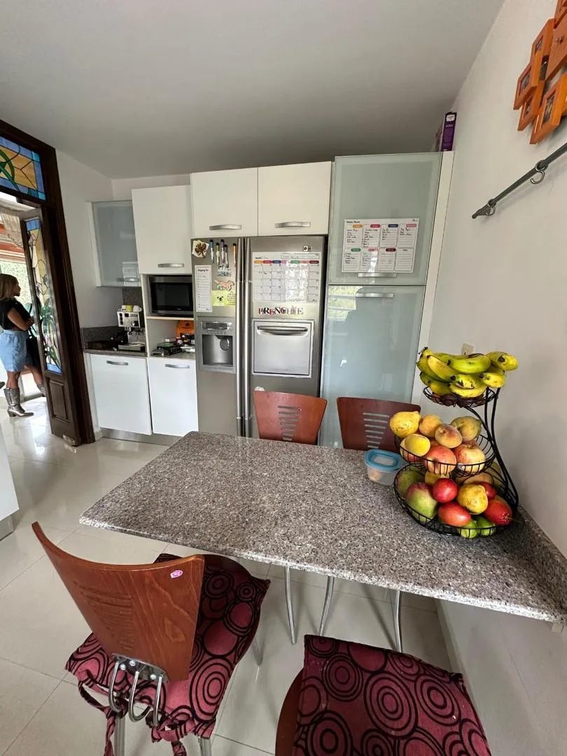 Apartamento en Residencias Vista Real . Av. Las Américas. Mérida, Venezuela. · $ 200.000 · Thays León  | Asesora Inmobiliaria 6
