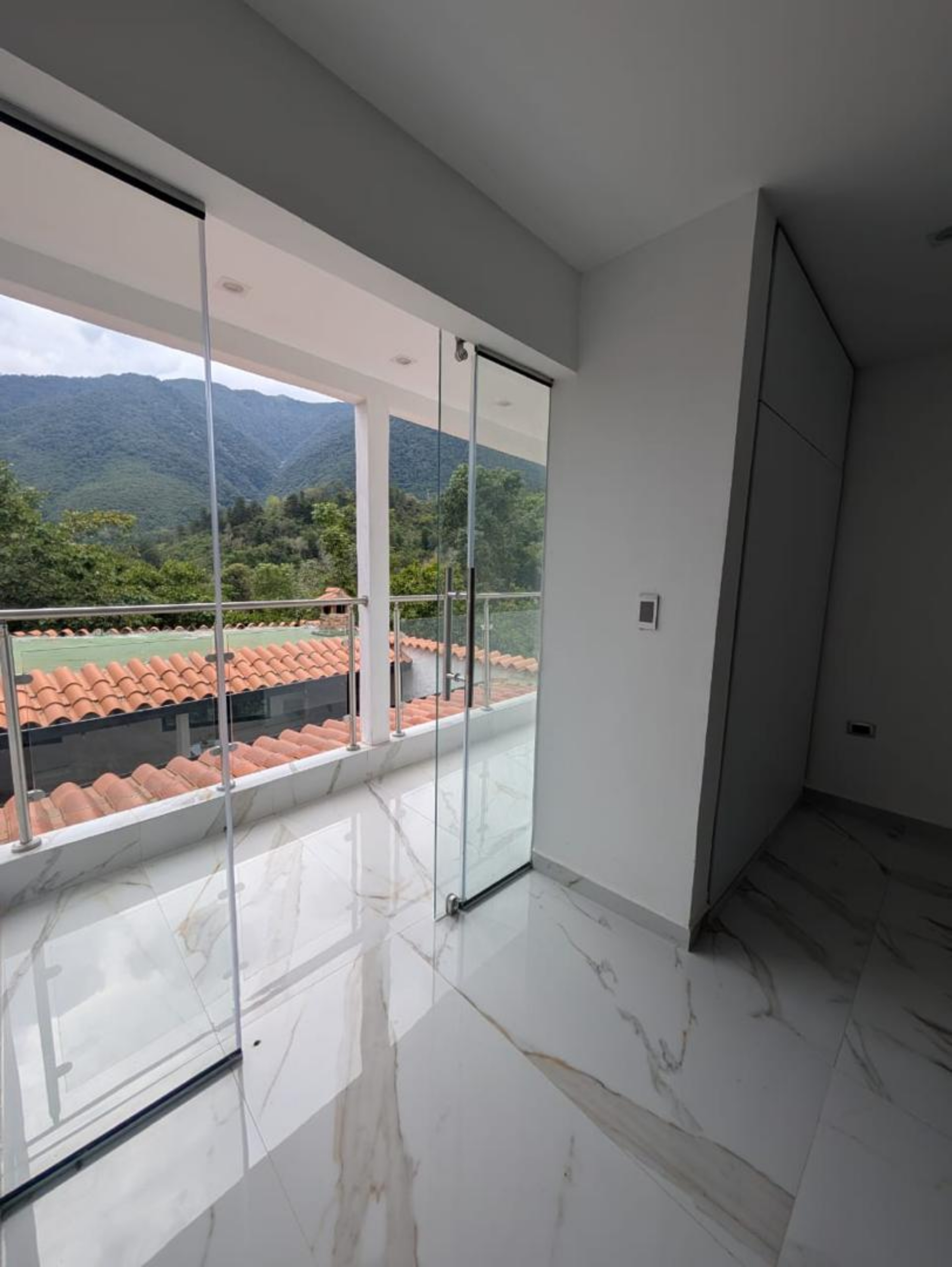 Casa amoblada en La Pedregosa Alta. Mérida, Venezuela M-108 · $ 138.000 · Thays León | Asesora Inmobiliaria 13