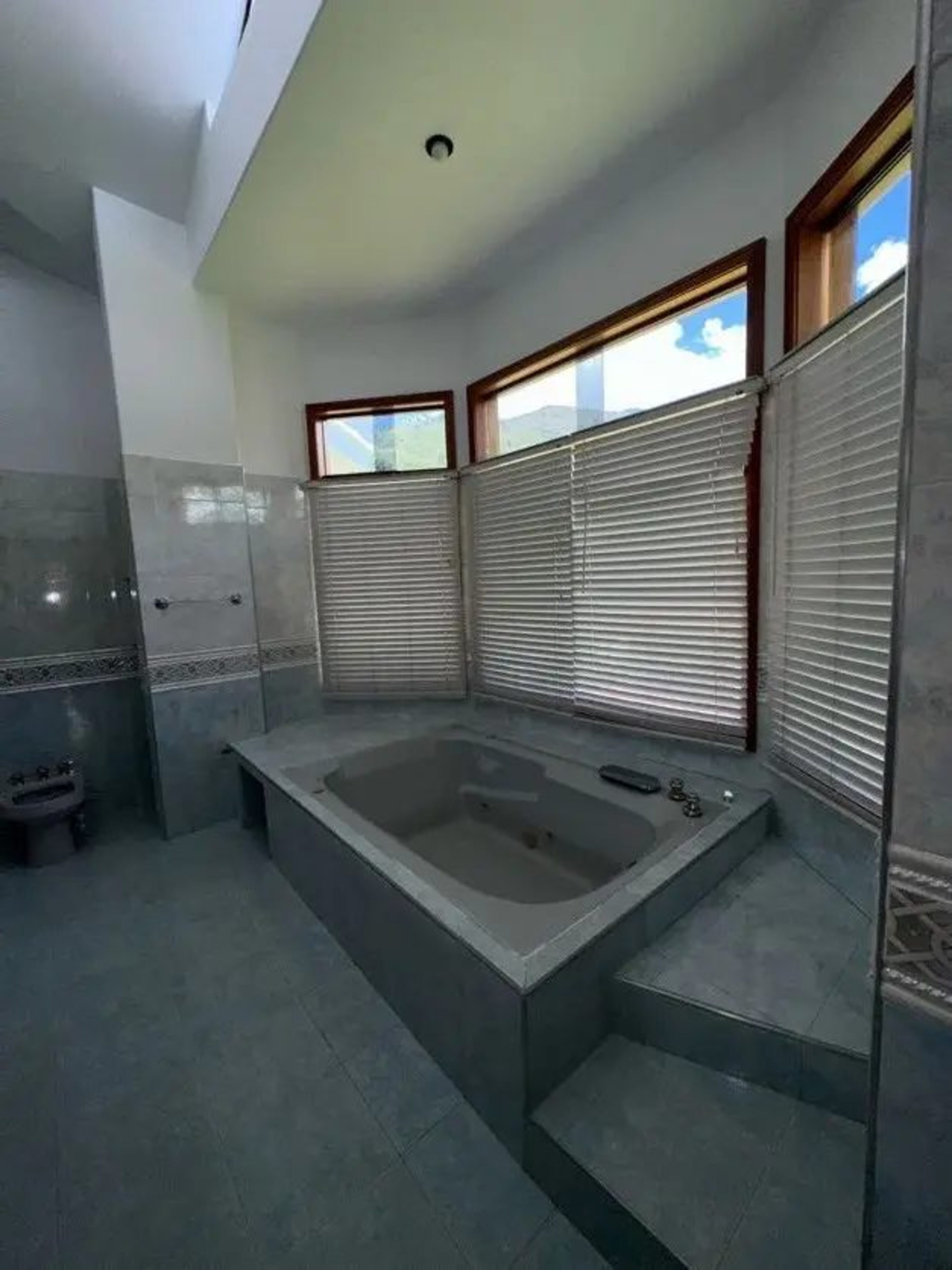 Oportunidad Única, 3 casas independientes en una misma propiedad en La Pedregosa Baja, Mérida. Venezuela · $ 1.350.000 · Thays León | Asesora Inmobiliaria 14