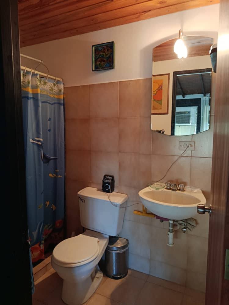 Townhouse de 2 niveles en Nueva Casarapa- Casona Alta. Guarenas, Venezuela. · $ 53.000 · Thays León | Asesora Inmobiliaria 23