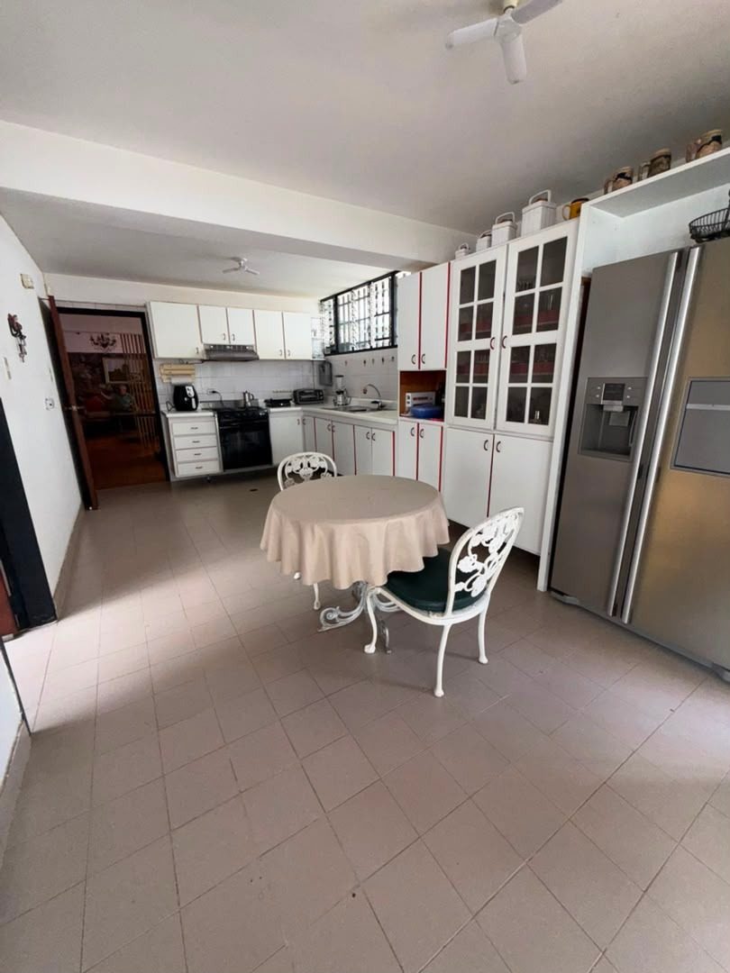 Exclusiva Quinta en Venta | Urb. Las Tapias, Mérida. Vzla. M-80 · $ 165.000 · Thays León | Asesora Inmobiliaria 6