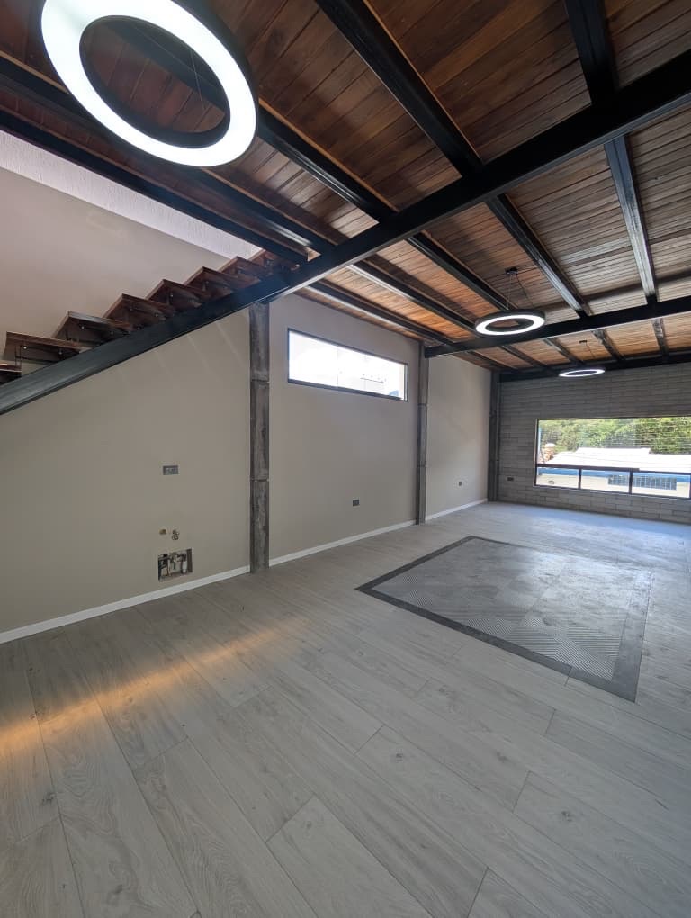 Local Comercial a estrenar en el centro de Mérida.Av. 2 en Mérida, Venezuela - $ 95.000 10