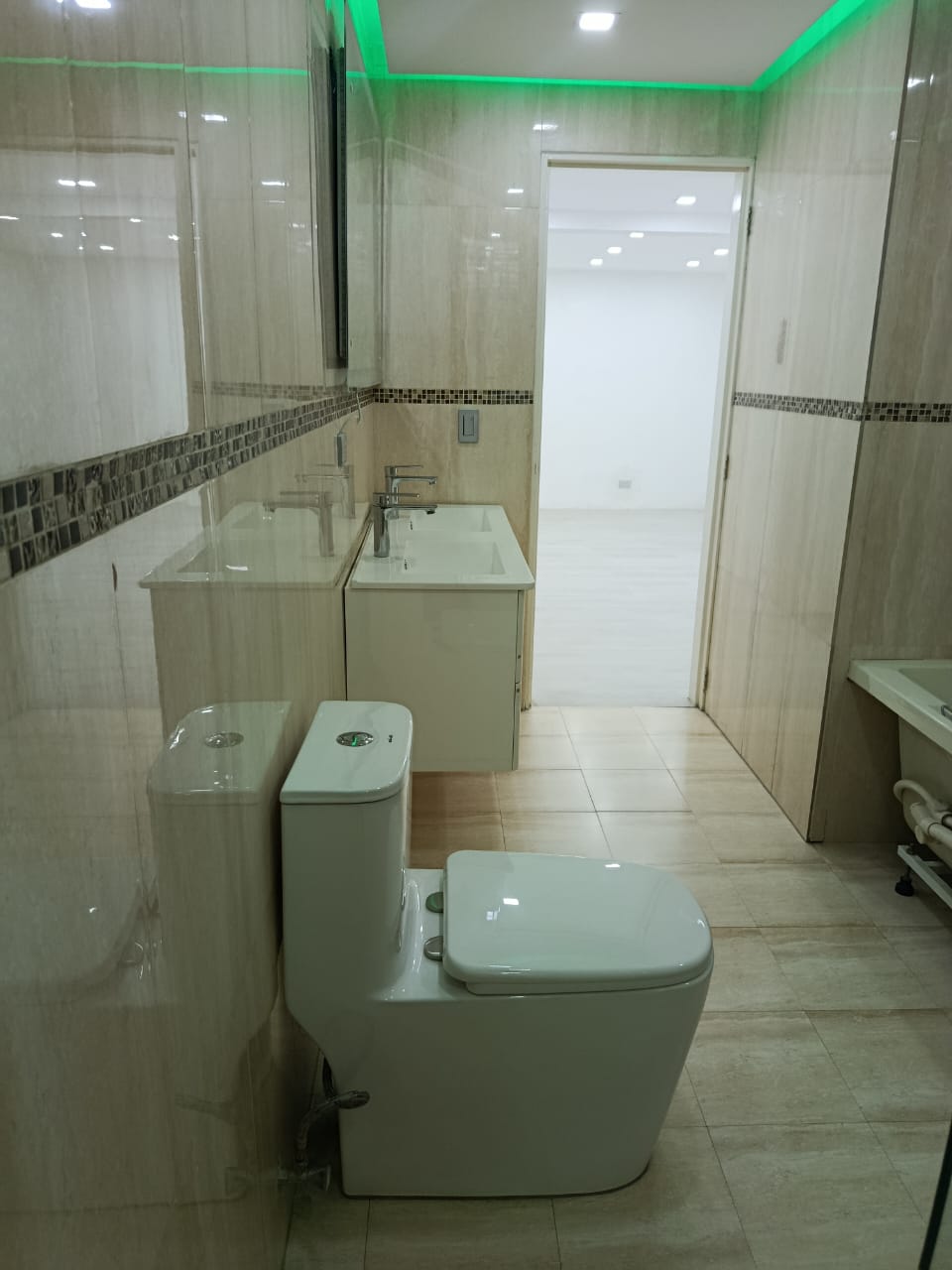 Buenaventura Suites/ Penthouse a estrenar. Guarenas. Venezuela. · $ 140.000 · Thays León | Asesora Inmobiliaria 23