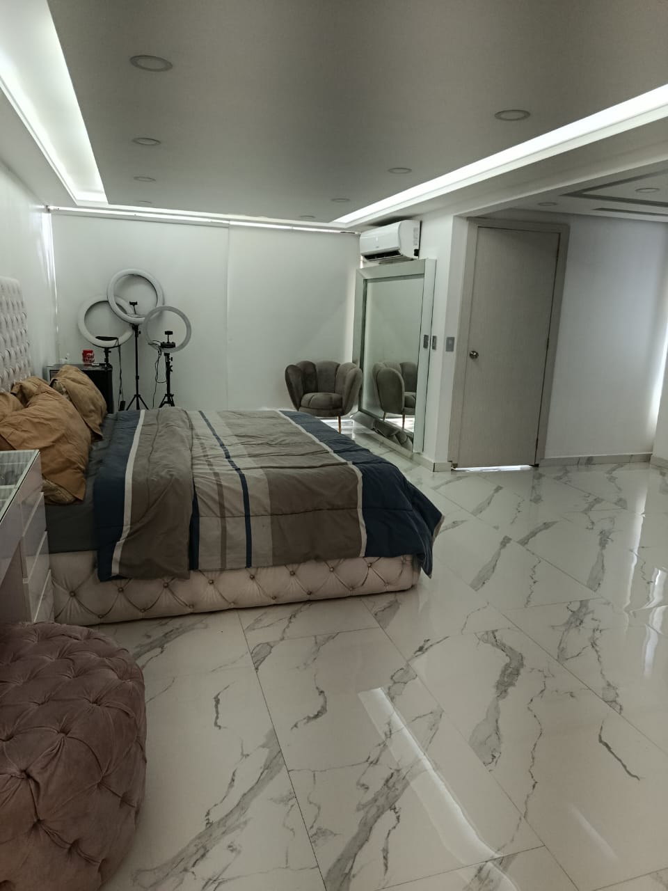 Buenaventura Suites, Penthouse Dúplex  de lujo. Guarenas. Venezuela. · $ 170.000 · Thays León  | Asesora Inmobiliaria 27
