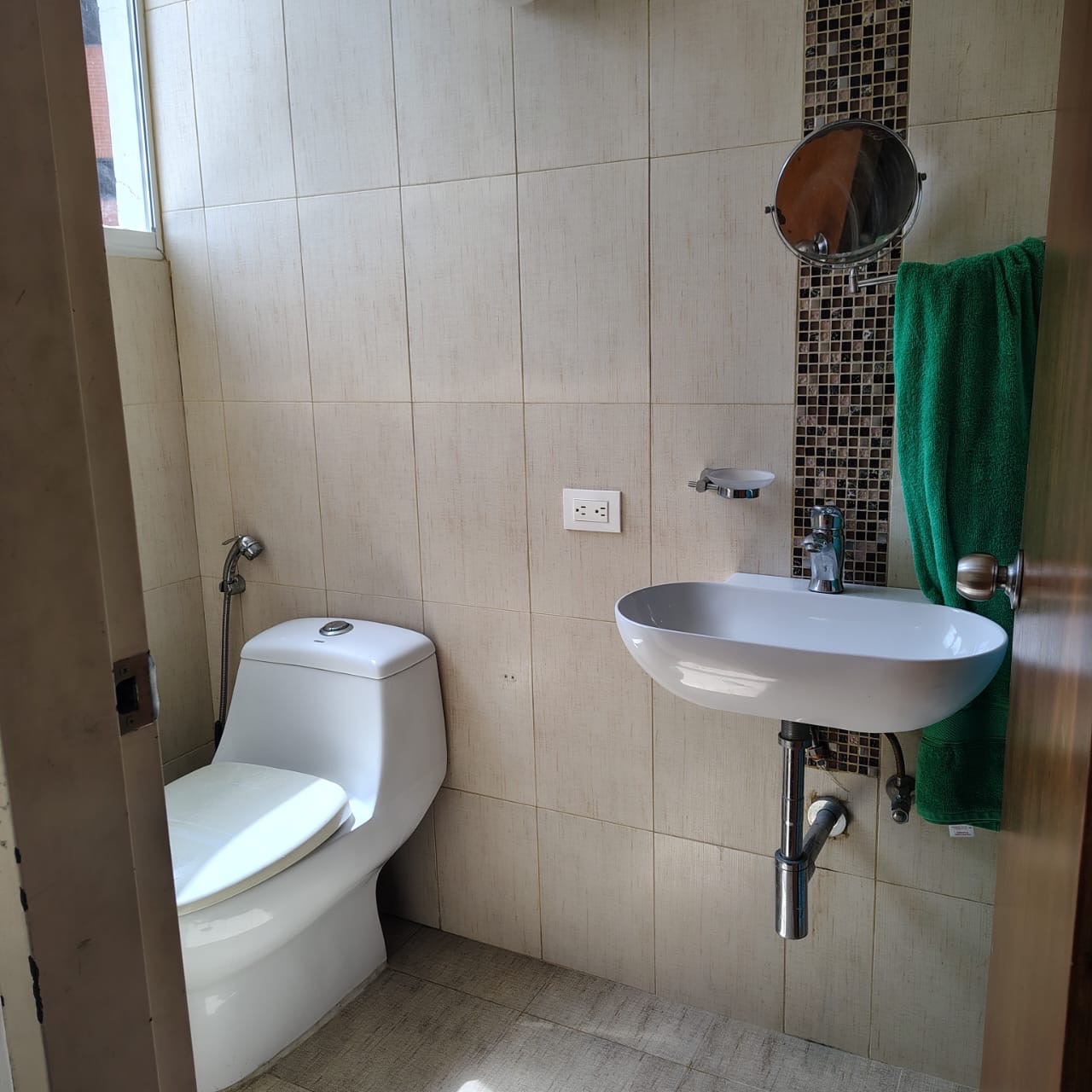 Casa .Potencial Único en  Lomas de La Trinidad-  Caracas. Venezuela  (Y) · $ 210.000 · Thays León  | Asesora Inmobiliaria 15