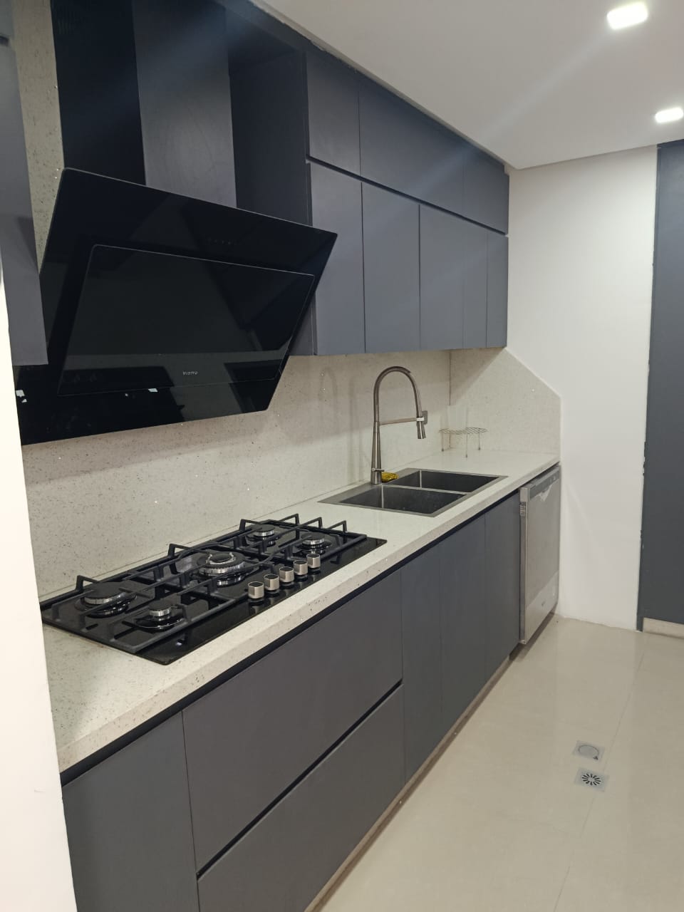 Buenaventura Suites/ Penthouse a estrenar. Guarenas. Venezuela. · $ 140.000 · Thays León | Asesora Inmobiliaria 8