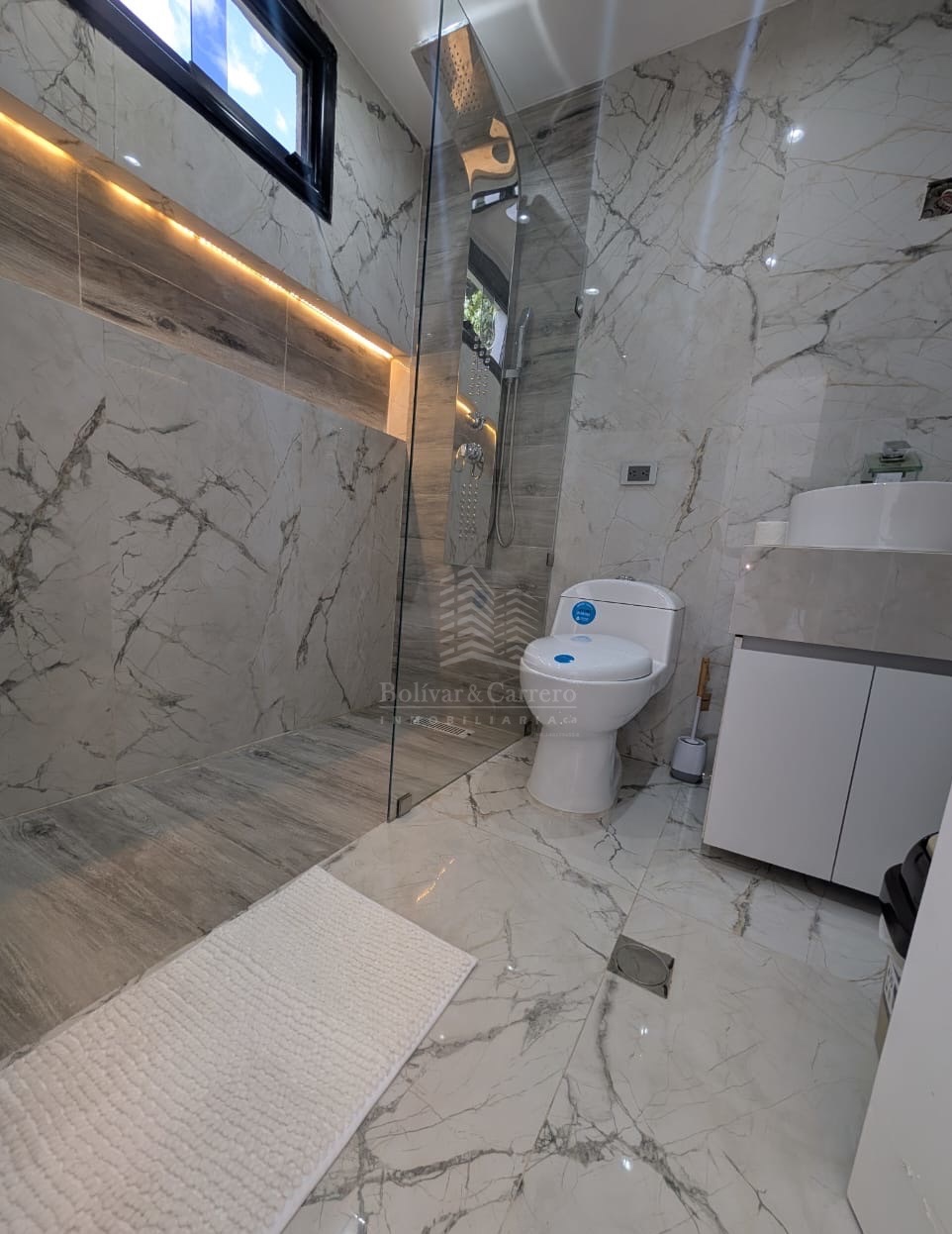 Hermosa  Casa en Venta | La Pedregosa Alta, Mérida. en Merida, Venezuela - $ 125.000 11