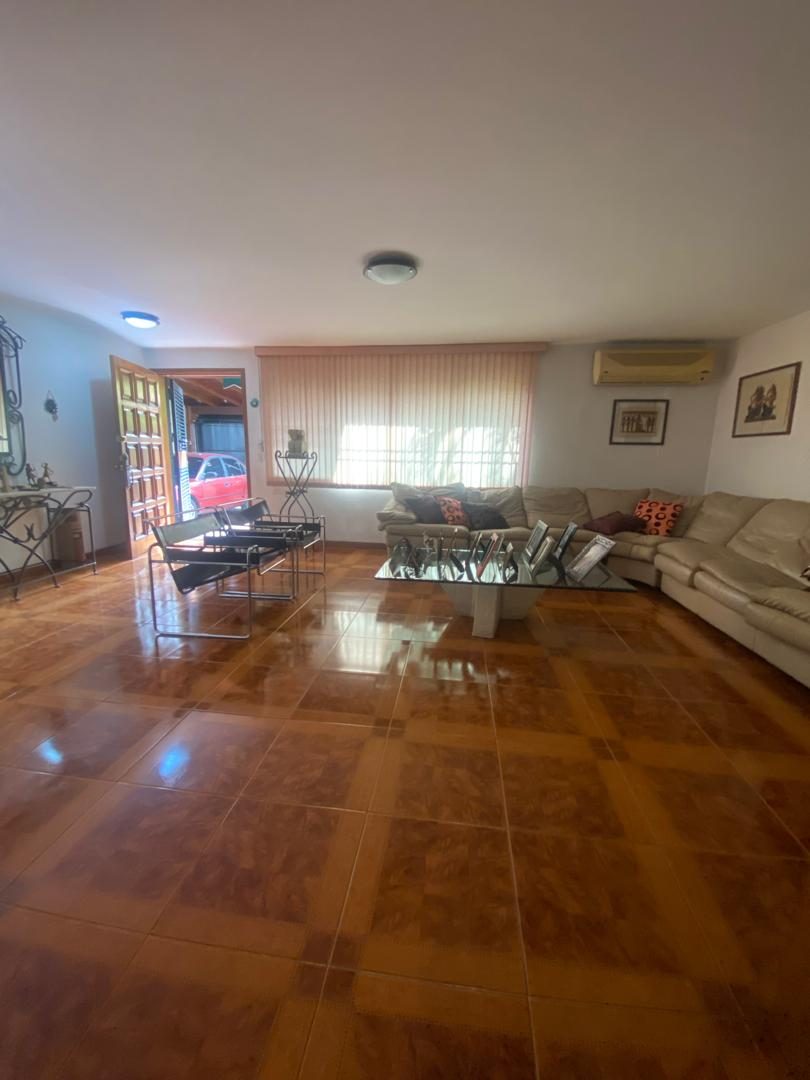 Casa en Venta en Colina de Los Ruices con vista al Ávila, Caracas, (Os), · $ 310.000 · Thays León  | Asesora Inmobiliaria 3