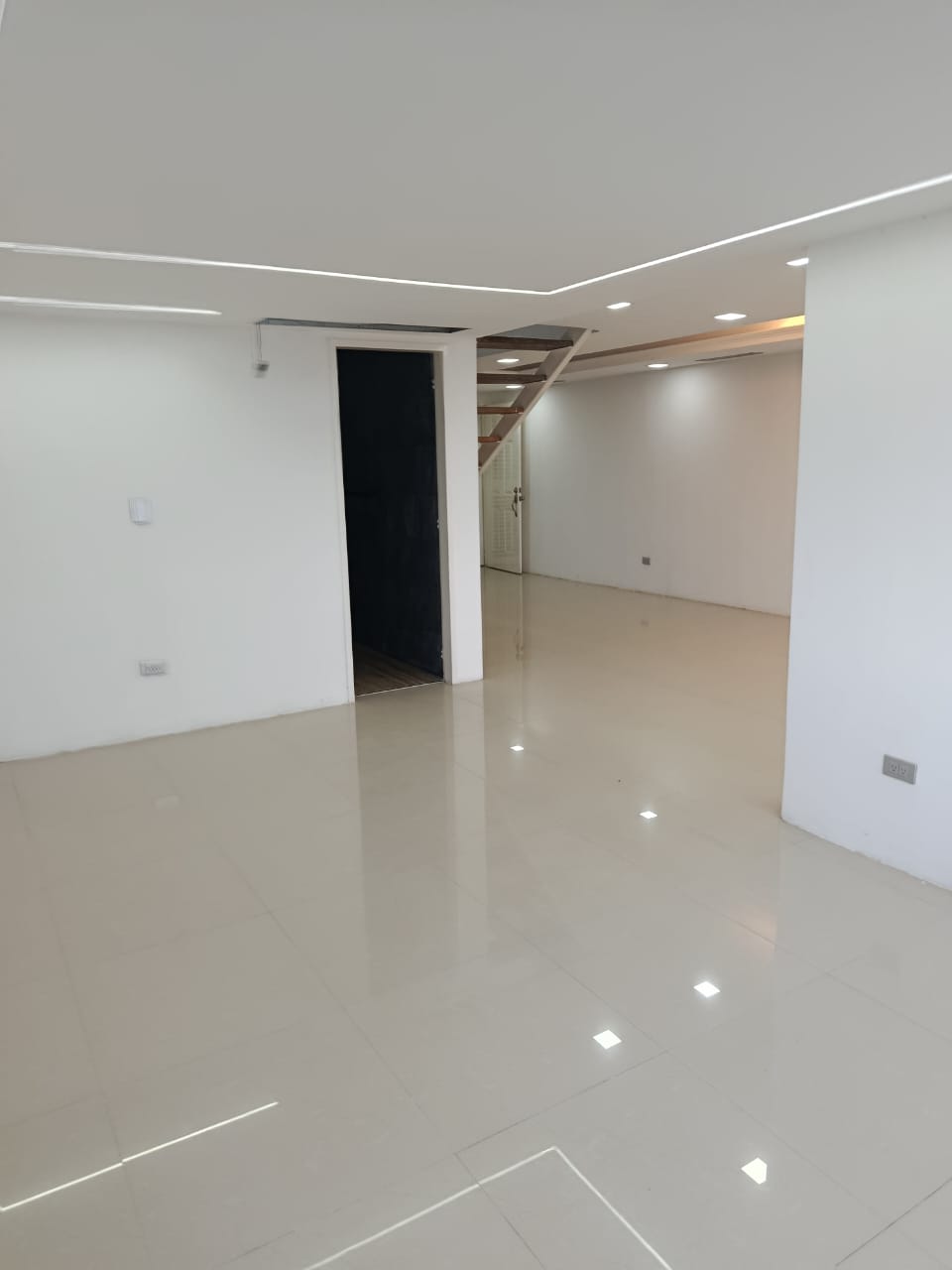Buenaventura Suites/ Penthouse a estrenar. Guarenas. Venezuela. · $ 140.000 · Thays León | Asesora Inmobiliaria 11