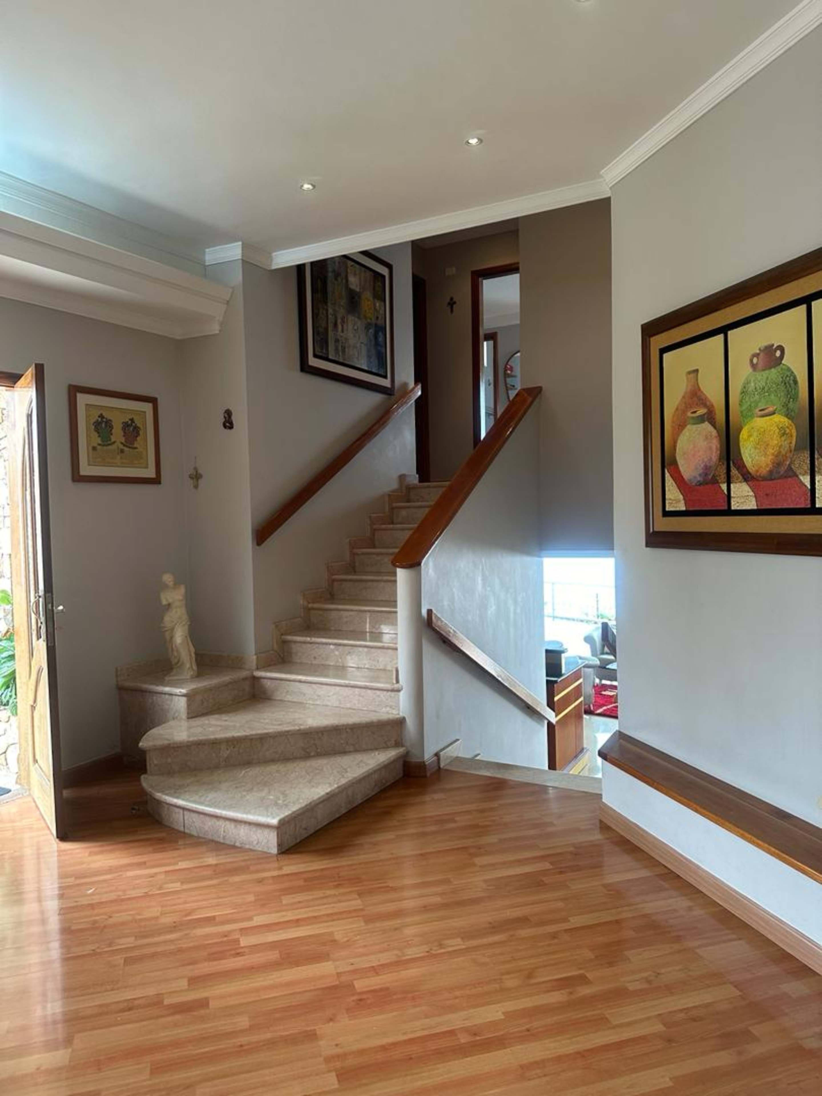 QUINTA  amoblada . 1.200 M2  Terreno, vía JAJÍ,  en la ciudad de Mérida. Venezuela .    (M-651) · $ 300.000 · Thays León  | Asesora Inmobiliaria 8