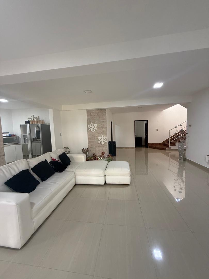 Exclusivo y moderno  Townhouse en La Pedregosa Alta, Mérida. en Mérida, Venezuela - $ 110.000 3