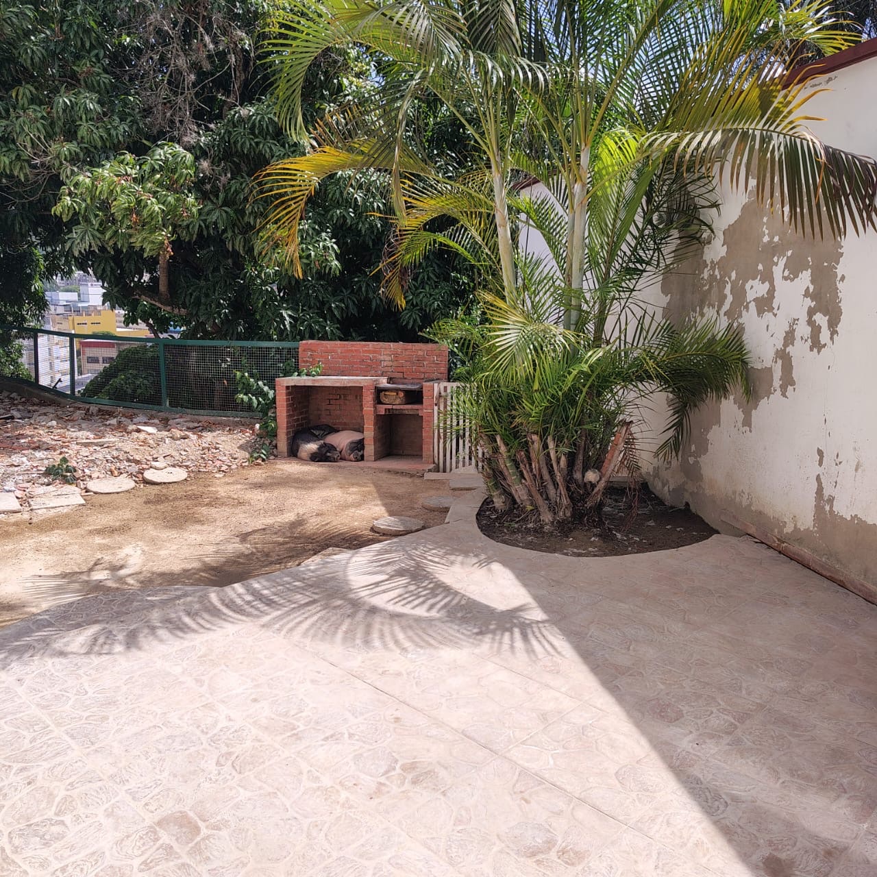Casa .Potencial Único en  Lomas de La Trinidad-  Caracas. Venezuela  (Y) · $ 210.000 · Thays León  | Asesora Inmobiliaria 33