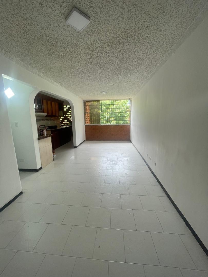 Apartamento Parte Baja de Nueva Casarapa. Guarenas .Venezuela    (Y) · $ 42.500 · Thays León  | Asesora Inmobiliaria 2