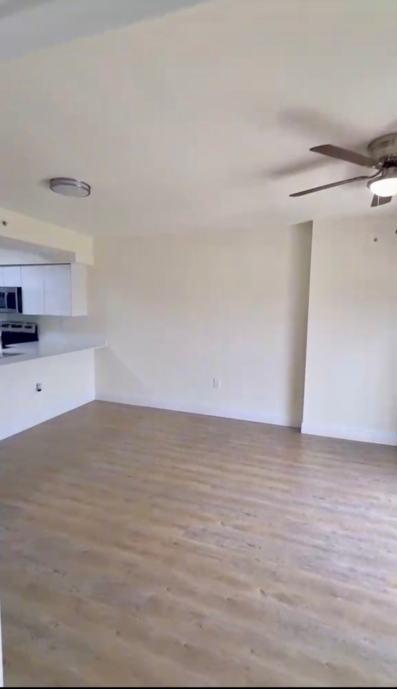 Renta Especial .:$2.100 Apto. 1h, 1.5 b 1p.   Miami. · $ 2.171 · Thays León  | Asesora Inmobiliaria 8