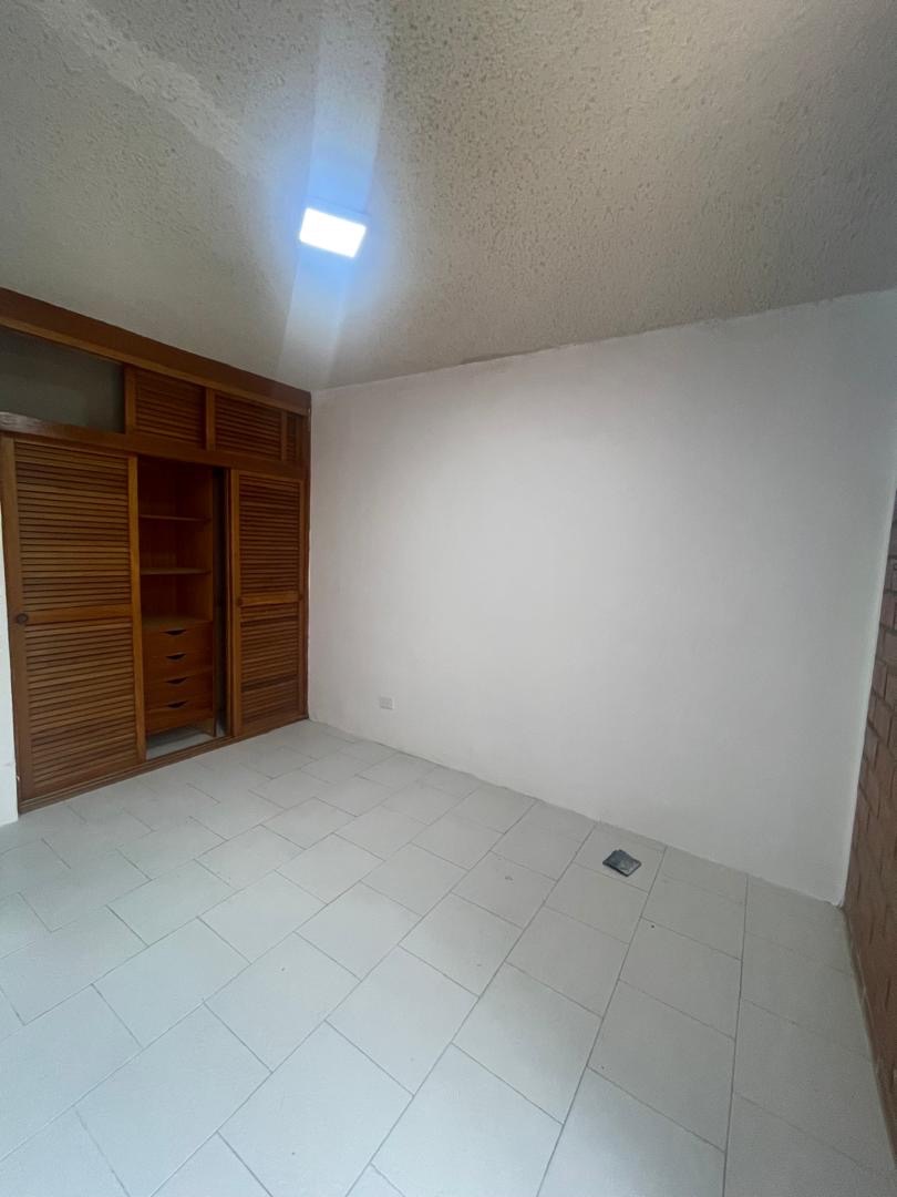 Apartamento Parte Baja de Nueva Casarapa. Guarenas .Venezuela    (Y) · $ 42.500 · Thays León  | Asesora Inmobiliaria 8