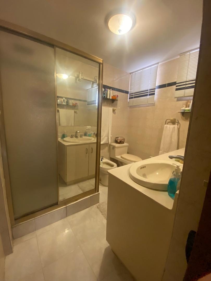 Casa en Venta en Colina de Los Ruices con vista al Ávila, Caracas, (Os), · $ 310.000 · Thays León  | Asesora Inmobiliaria 11