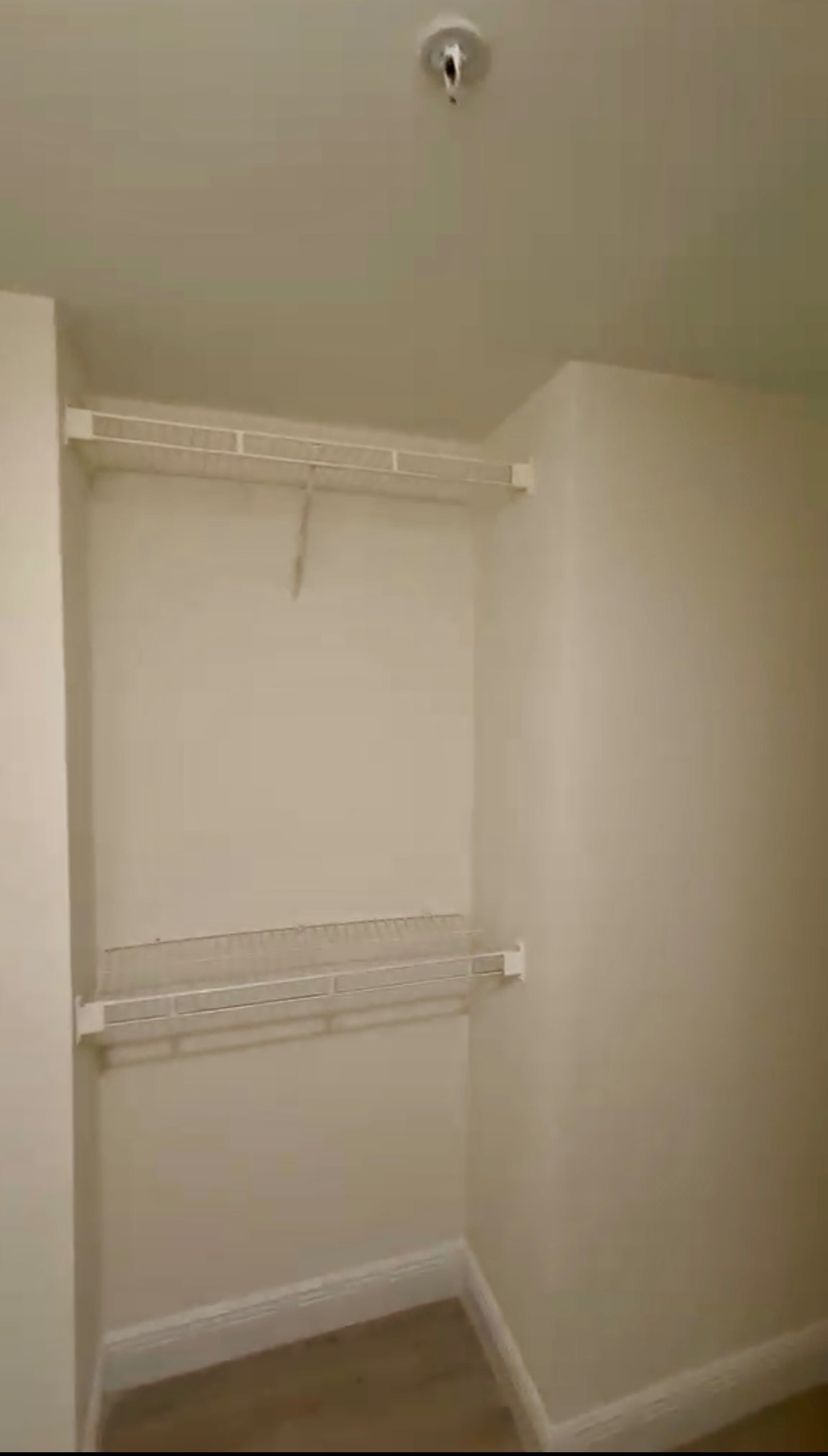 Renta Especial .:$2.100 Apto. 1h, 1.5 b 1p.   Miami. · $ 2.171 · Thays León  | Asesora Inmobiliaria 25