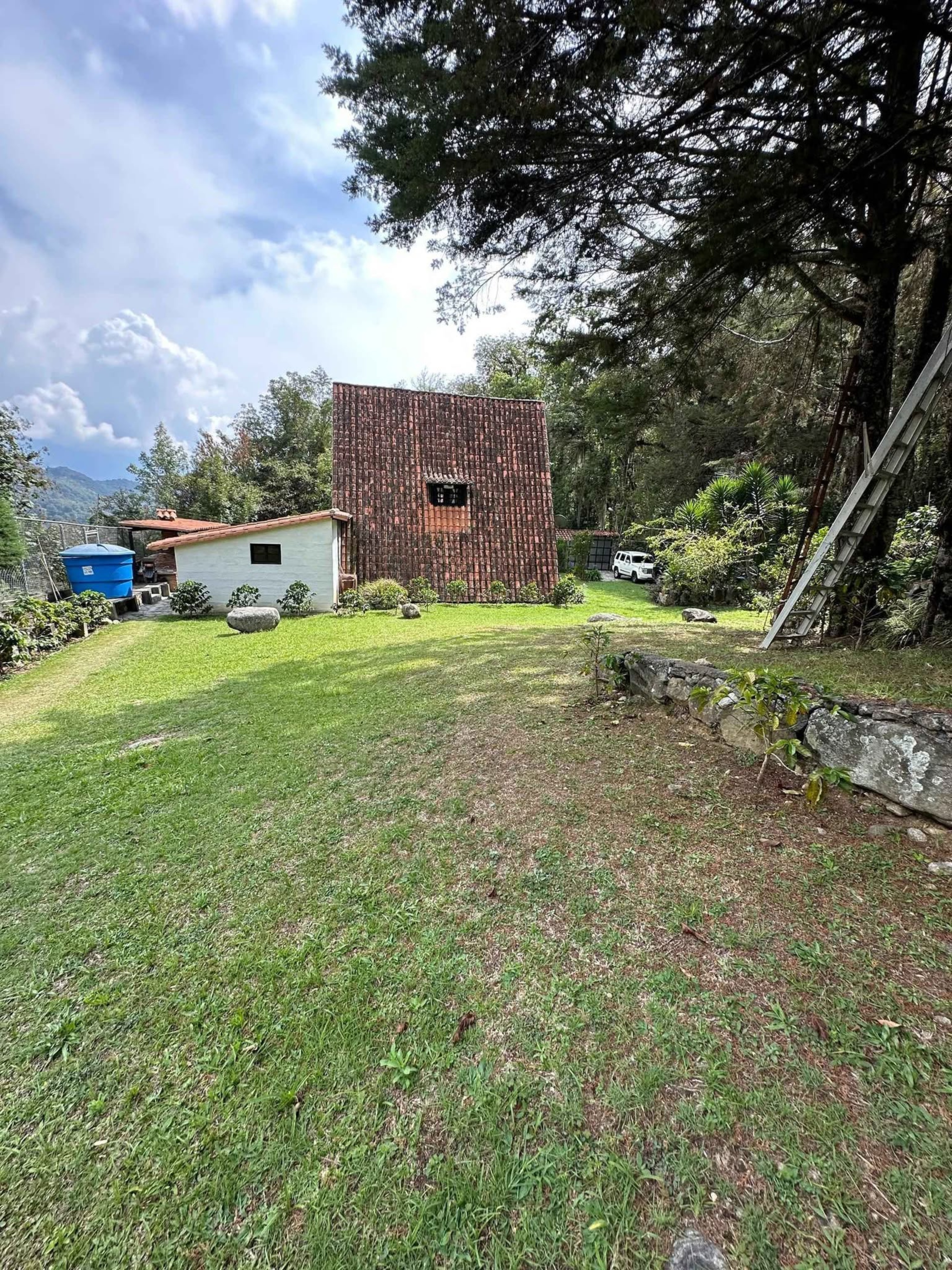 Cabañas (2) con 3 hectáreas de terreno en El Valle, Mérida., Venezuela. · $ 160.000 · Thays León | Asesora Inmobiliaria 16