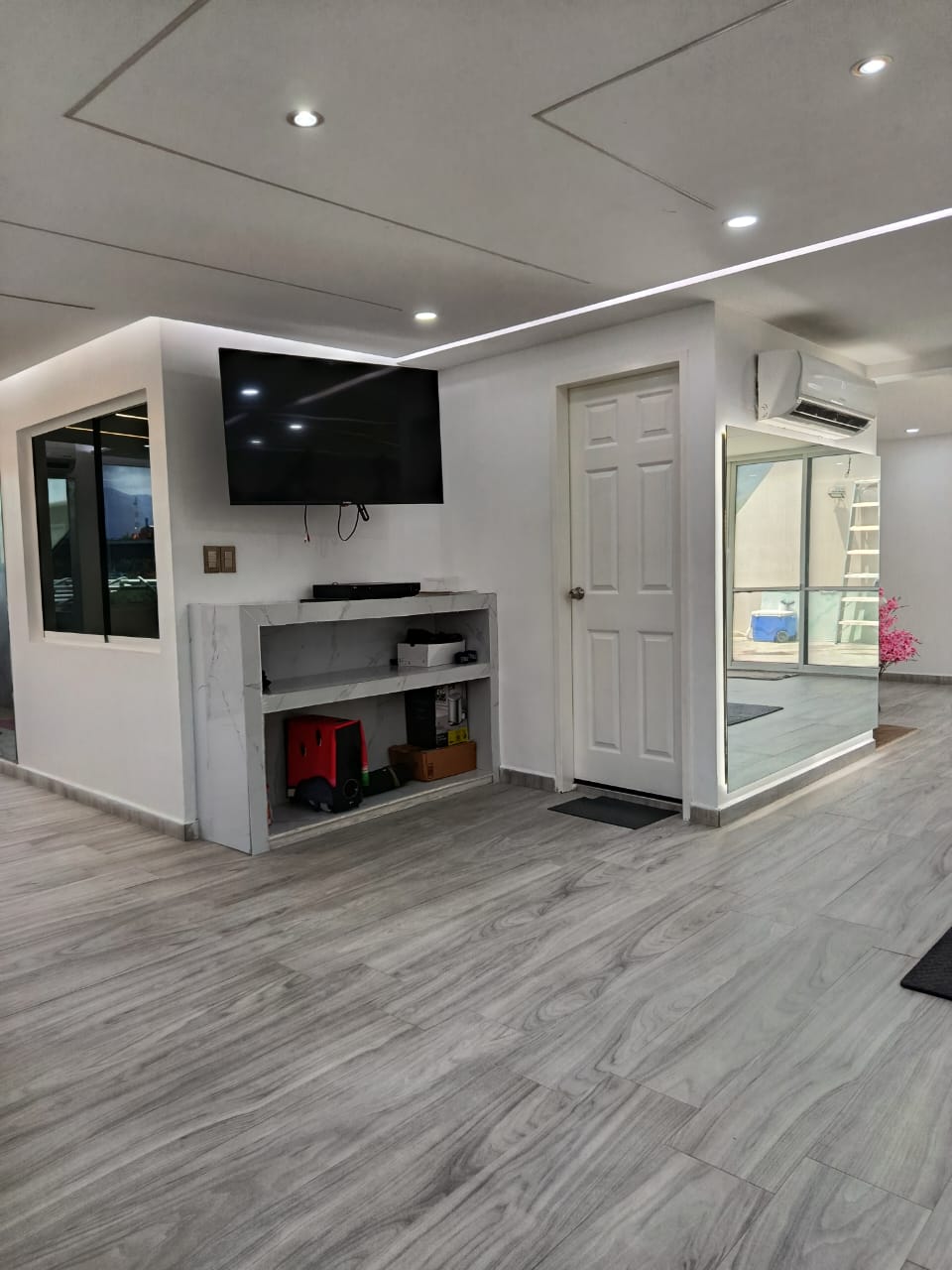 Buenaventura Suites, Penthouse Dúplex  de lujo. Guarenas. Venezuela. · $ 170.000 · Thays León  | Asesora Inmobiliaria 24