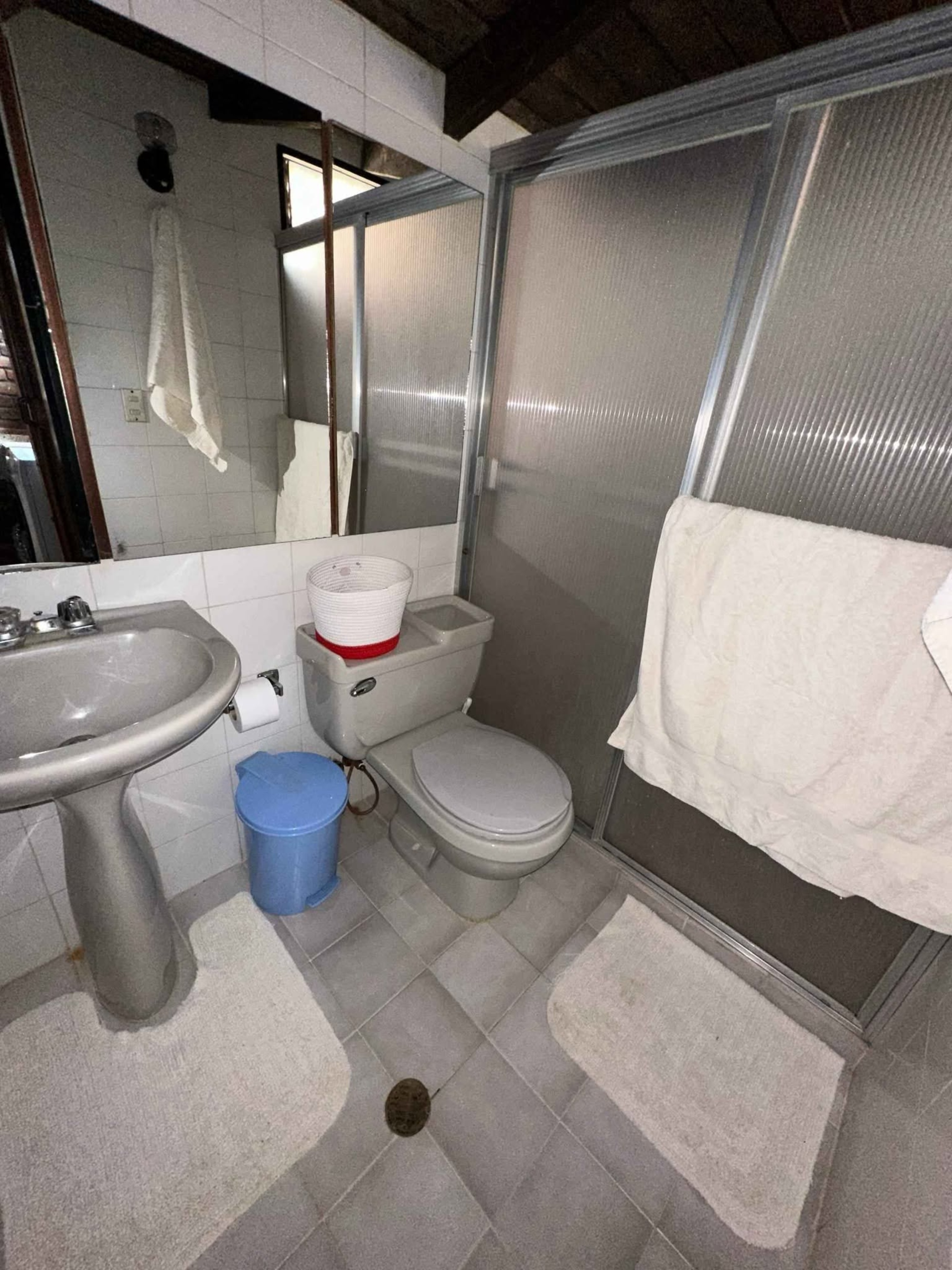 Cabañas (2) con 3 hectáreas de terreno en El Valle, Mérida., Venezuela. · $ 160.000 · Thays León | Asesora Inmobiliaria 10
