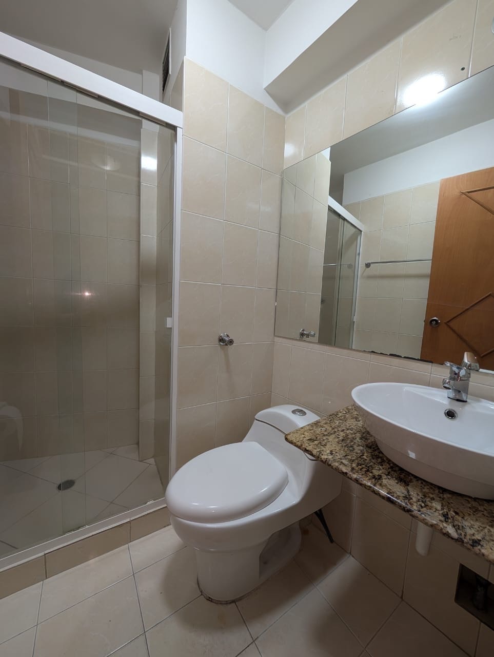 Estilo Resort/Club en la montaña. Apartamento en venta, Neblina Club, La Hechicera, Mérida. (T/M) · $ 110.000 · Thays León | Asesora Inmobiliaria 22
