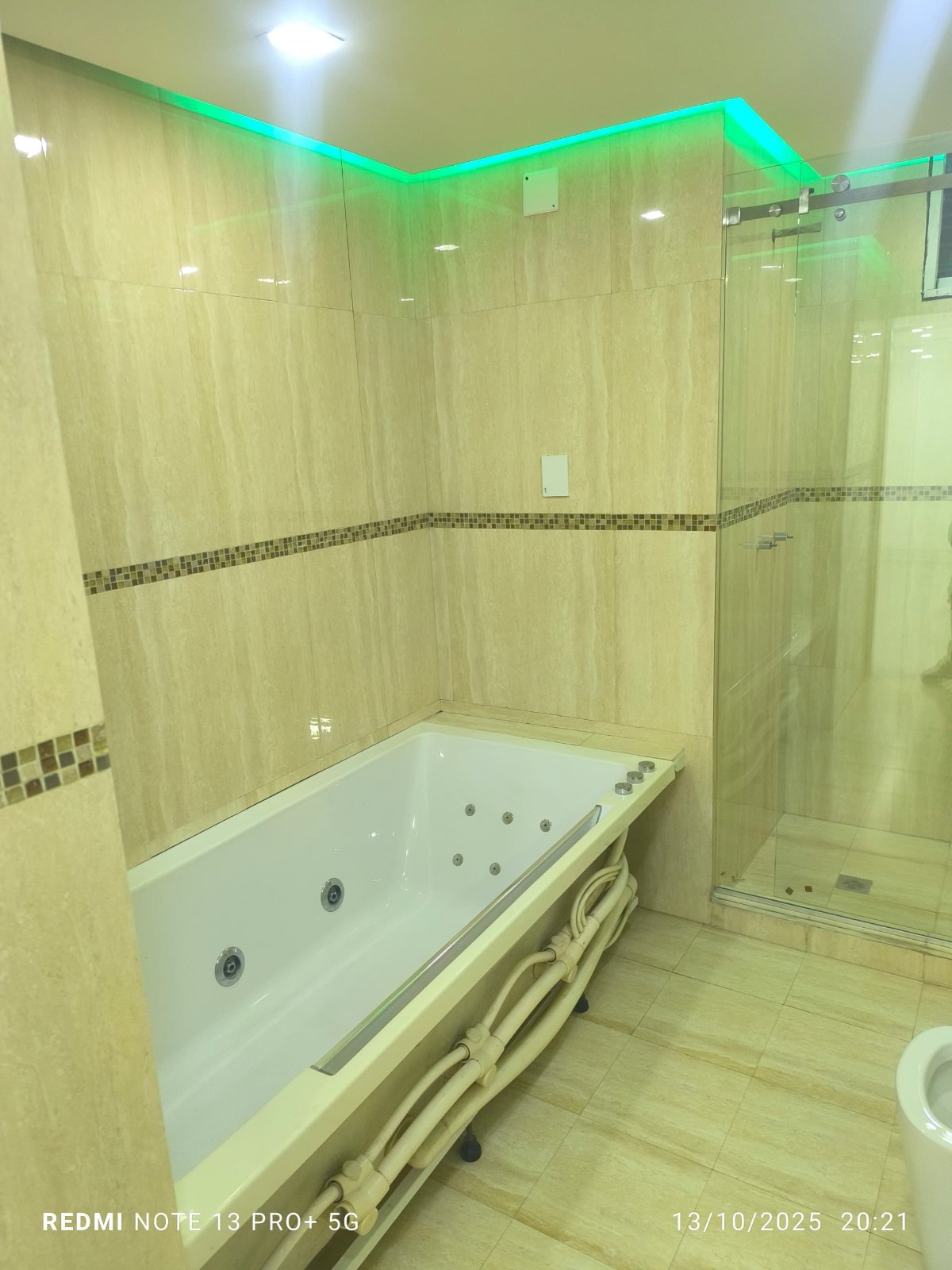 Buenaventura Suites/ Penthouse a estrenar. Guarenas. Venezuela. · $ 140.000 · Thays León | Asesora Inmobiliaria 21