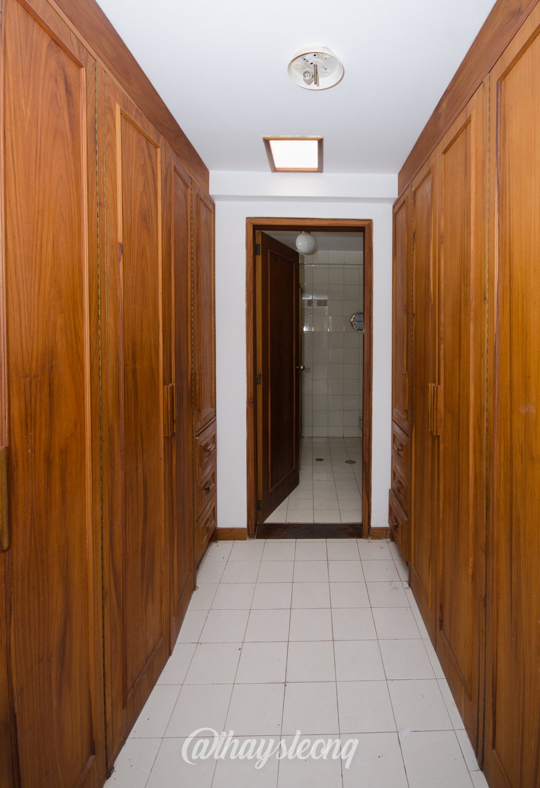 Casa de 4 niveles , con vista al Ávila en Urb. Miranda, Caracas. (Tanque de agua 15mil Ltrs.) · $ 275.000 · Thays León | Asesora Inmobiliaria 20