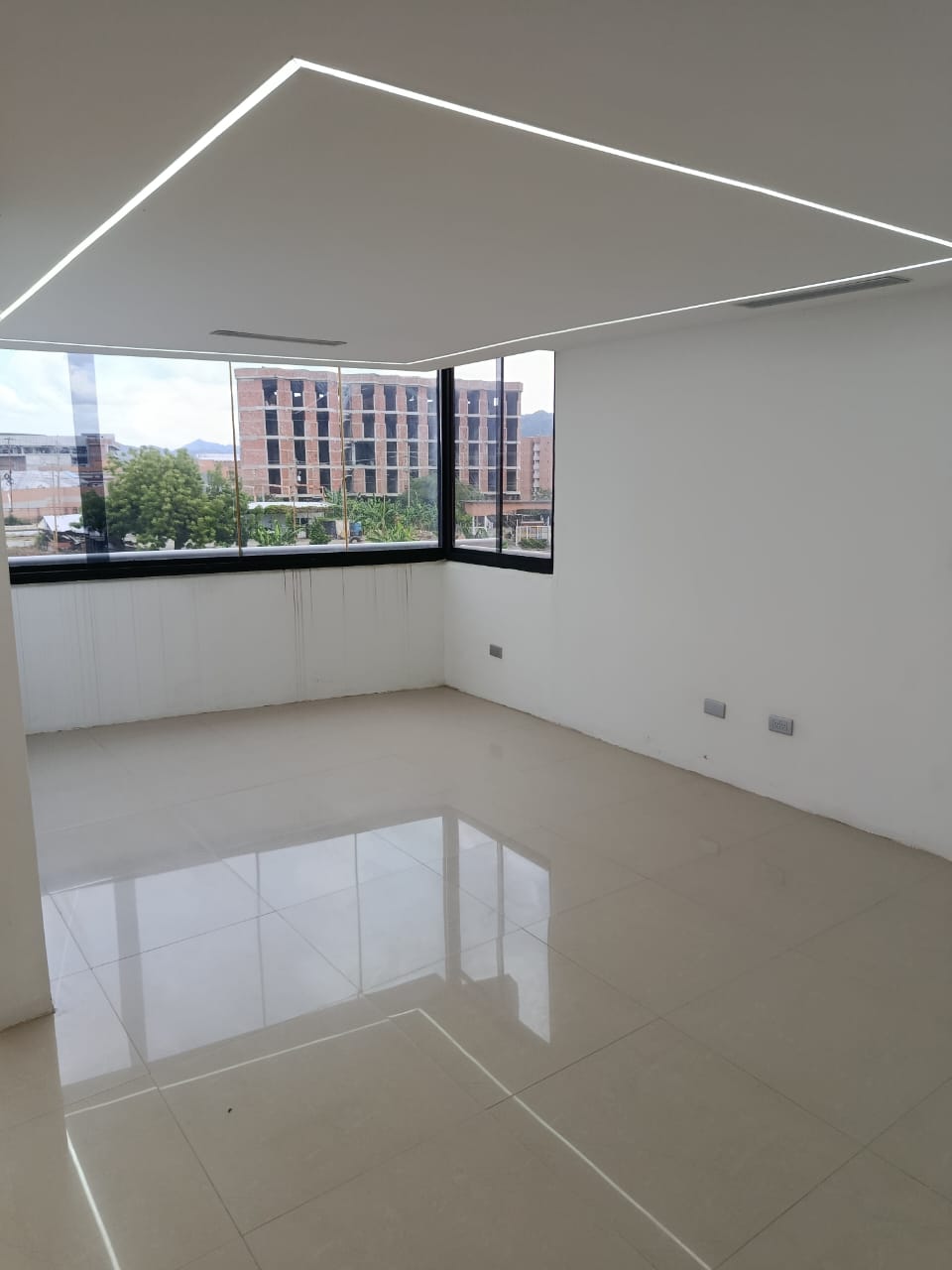 Buenaventura Suites/ Penthouse a estrenar. Guarenas. Venezuela. · $ 140.000 · Thays León | Asesora Inmobiliaria 5