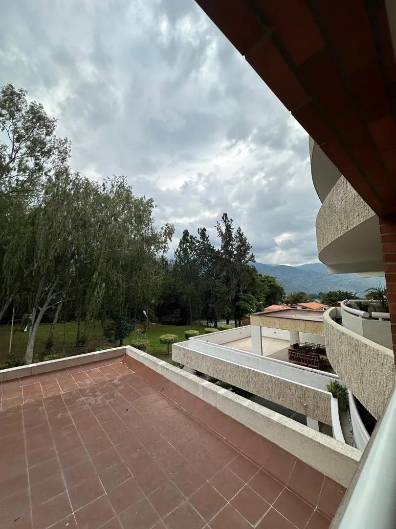 Apartamento en Residencias Vista Real . Av. Las Américas. Mérida, Venezuela. · $ 200.000 · Thays León  | Asesora Inmobiliaria 2