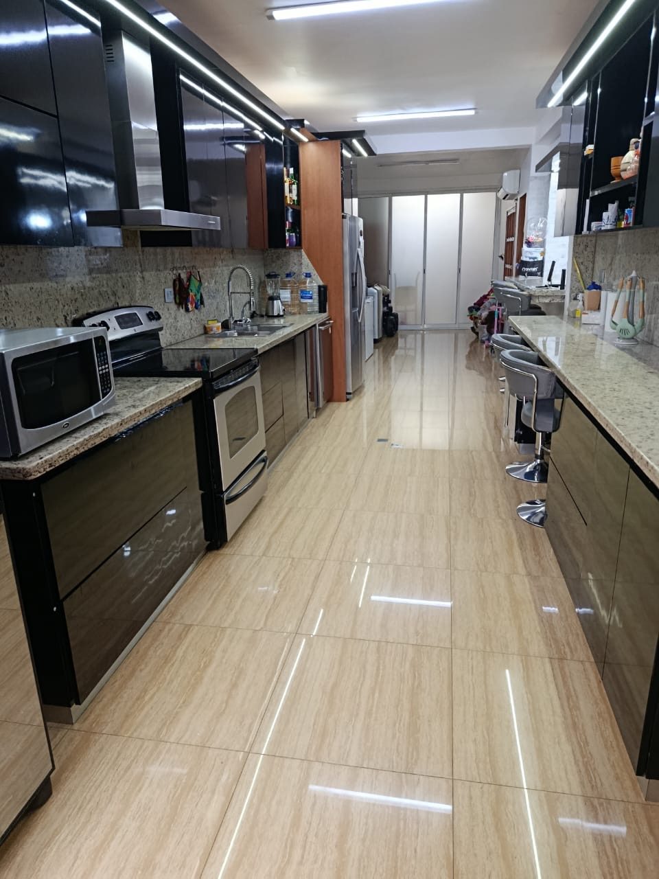 Exclusiva Casa Amoblada , Villas de Buenaventura – Guarenas .Venezuela (J) · $ 220.000 · Thays León | Asesora Inmobiliaria 15