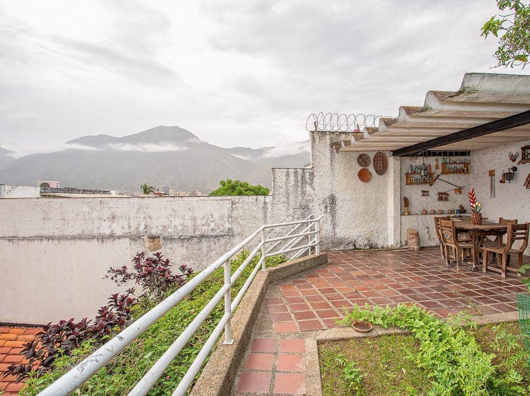 Casa en Venta en Colina de Los Ruices con vista al Ávila, Caracas, (Os), · $ 310.000 · Thays León  | Asesora Inmobiliaria