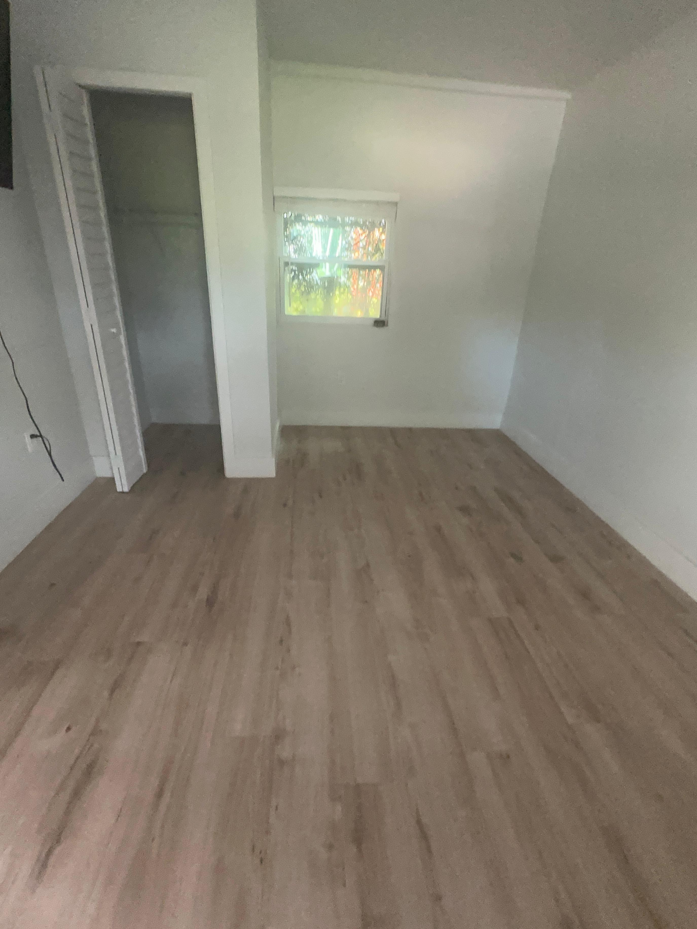 Rento Estudio  con excelente ubicación en Miami   $1.550 · $ 1.550 · Thays León  | Asesora Inmobiliaria 7