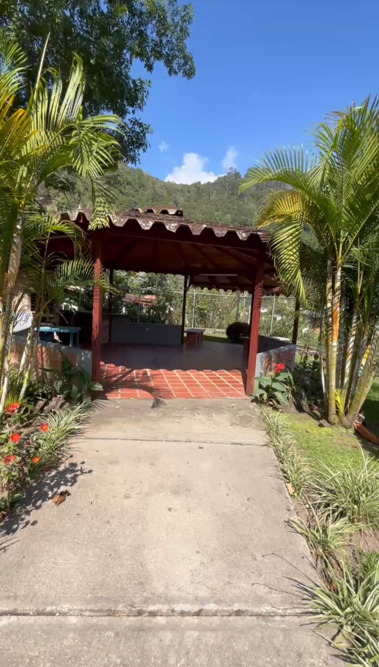 Exclusivo Townhouse con vista a la Sierra Nevada. La Pedregosa Media. Mérida Venezuela (M-111) · $ 115.000 · Thays León | Asesora Inmobiliaria 11