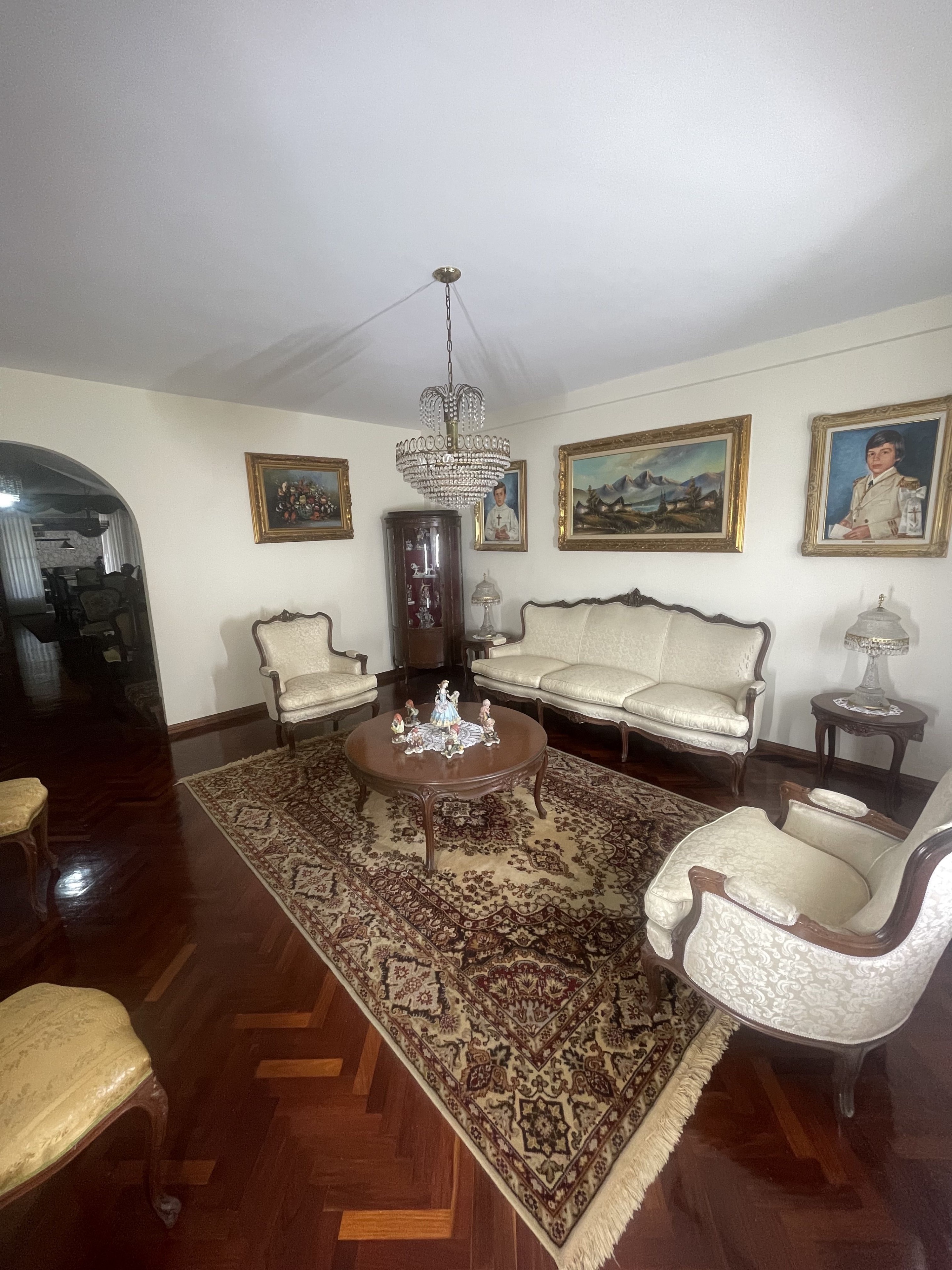 Casa amoblada  en Venta |Macaracuay. Caracas. Venezuela.  (G). · $ 350.000 · Thays León  | Asesora Inmobiliaria 3
