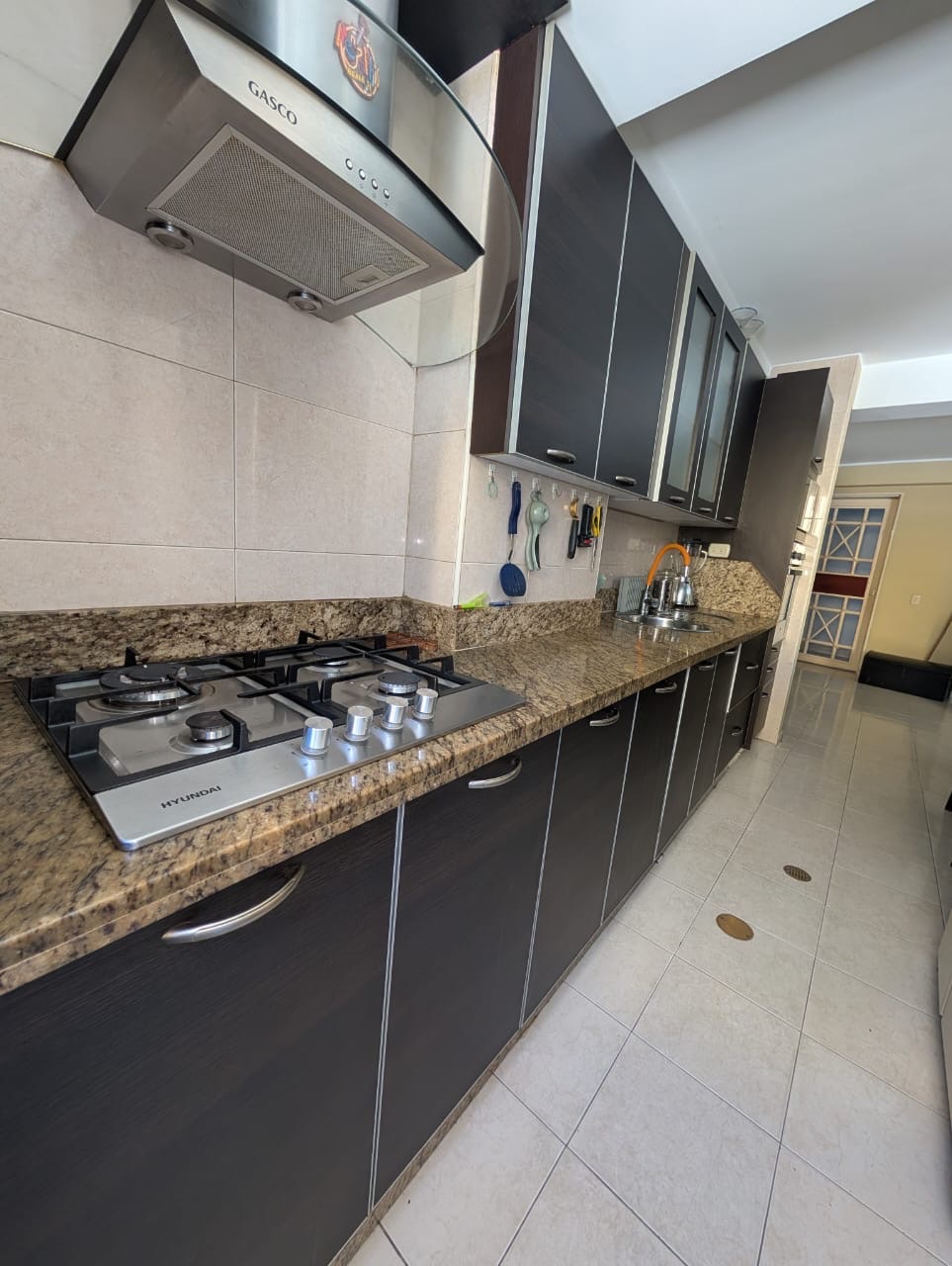 Estilo Resort/Club en la montaña. Apartamento en venta, Neblina Club, La Hechicera, Mérida. (T/M) · $ 110.000 · Thays León | Asesora Inmobiliaria 13