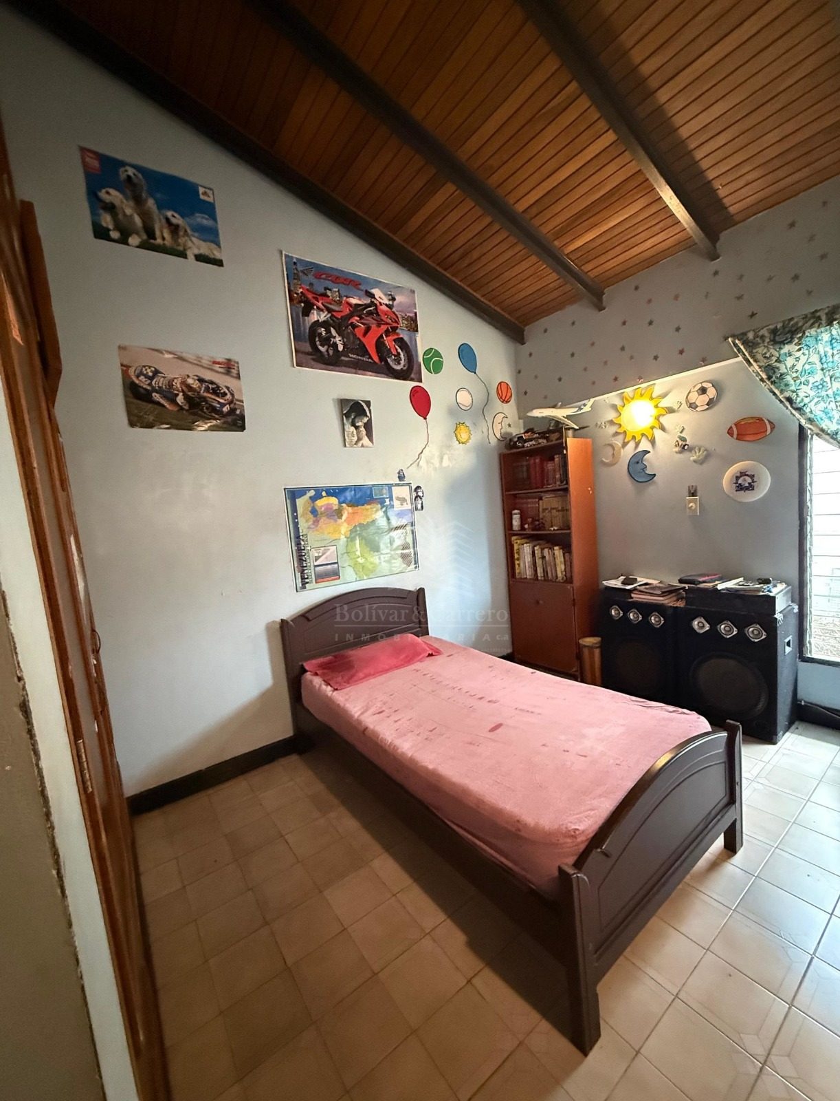 Amplia y versátil casa en venta – Urbanización Alto Chama, Mérida. Vzla. M6-41 · $ 180.000 · Thays León | Asesora Inmobiliaria 11