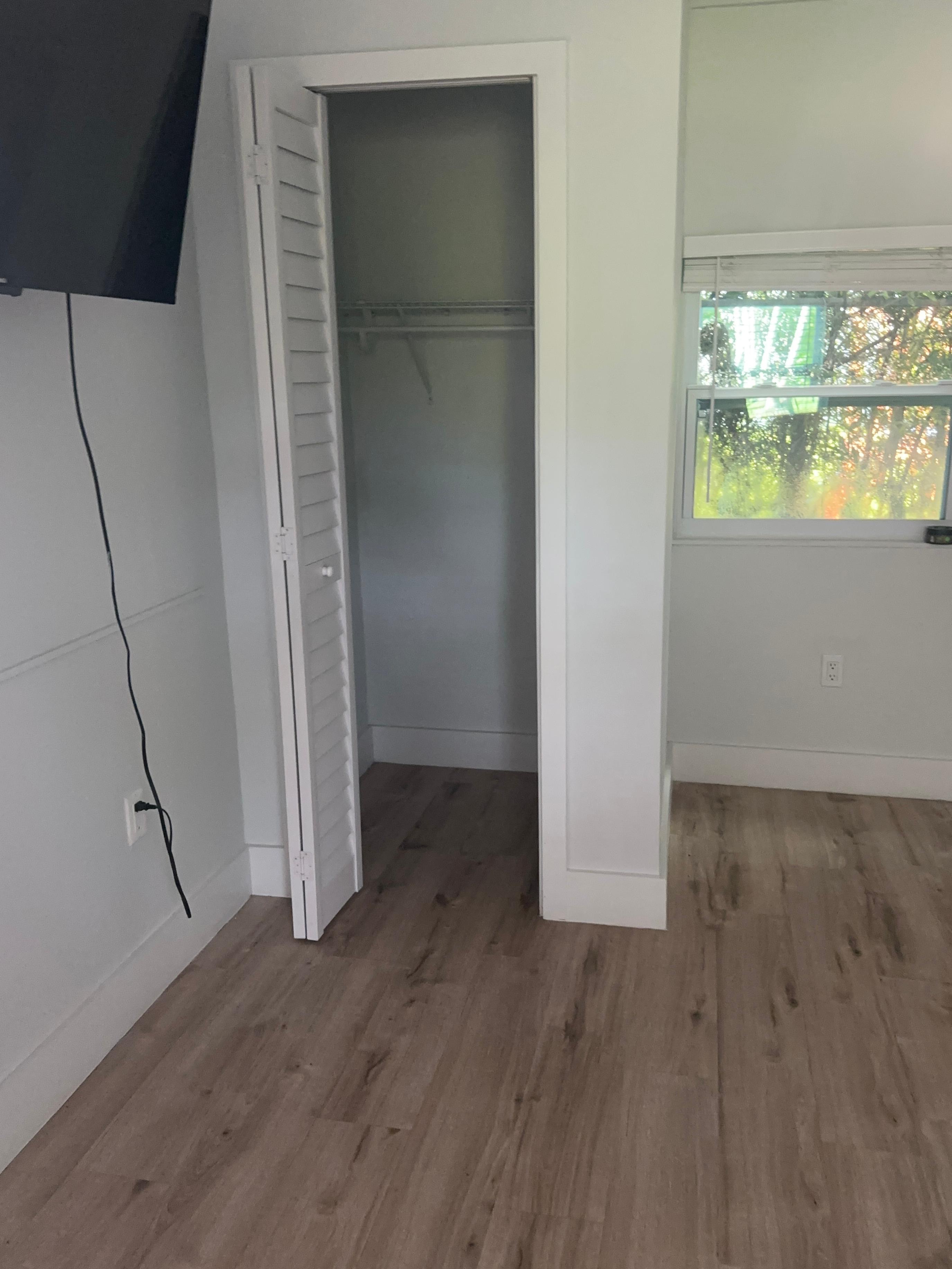 Rento Estudio  con excelente ubicación en Miami   $1.550 · $ 1.550 · Thays León  | Asesora Inmobiliaria 8