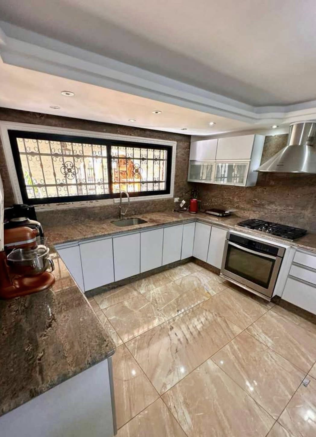 Casa Quinta con piscina en Pampatar Isla de Margarita. Venezuela. · $ 212.000 · Thays León | Asesora Inmobiliaria 13