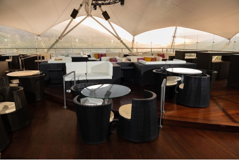 Vendo Exclusivo Restobar en Mérida, Venezuela: Elegancia, Lujo y Confort .100% Operativo. · $ 475.000 · Thays León  | Asesora Inmobiliaria 17