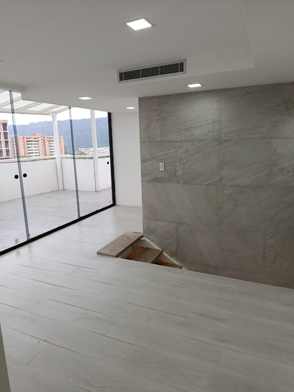 Buenaventura Suites/ Penthouse a estrenar. Guarenas. Venezuela. · $ 140.000 · Thays León | Asesora Inmobiliaria 16