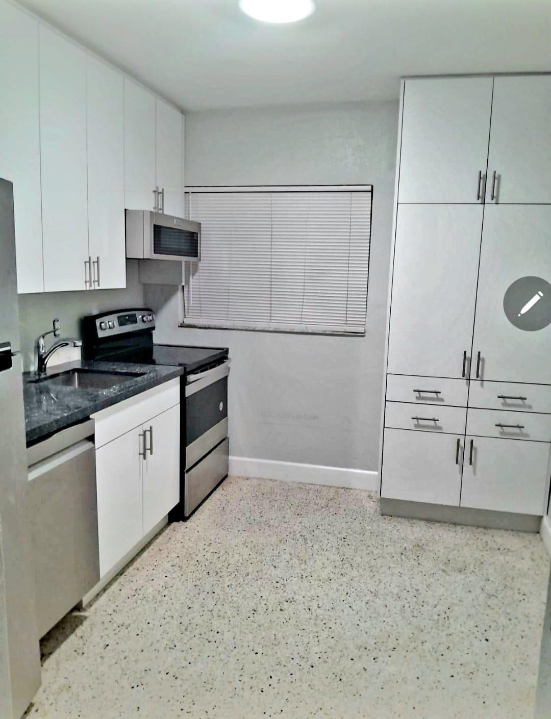 Oportunidad única, Apartamento 2h 1b 1p en La Pequeña Habana · $ 1.975 · Thays León | Asesora Inmobiliaria 14